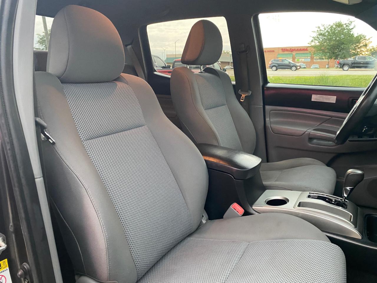 Toyota Tacoma 4WD Double Cab V6 MT (Natl) 2014