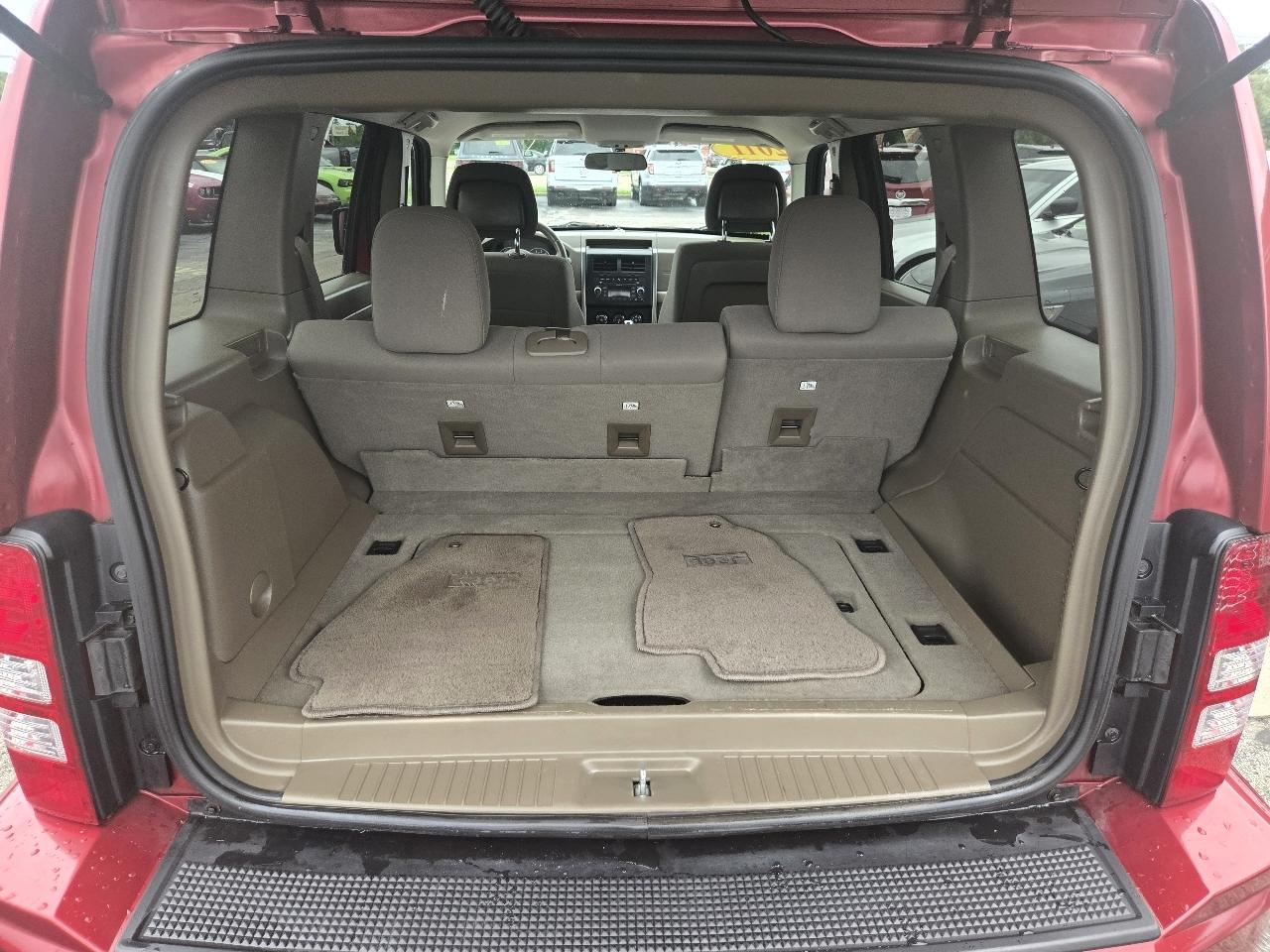 Jeep Liberty 4WD 4dr Sport 2011