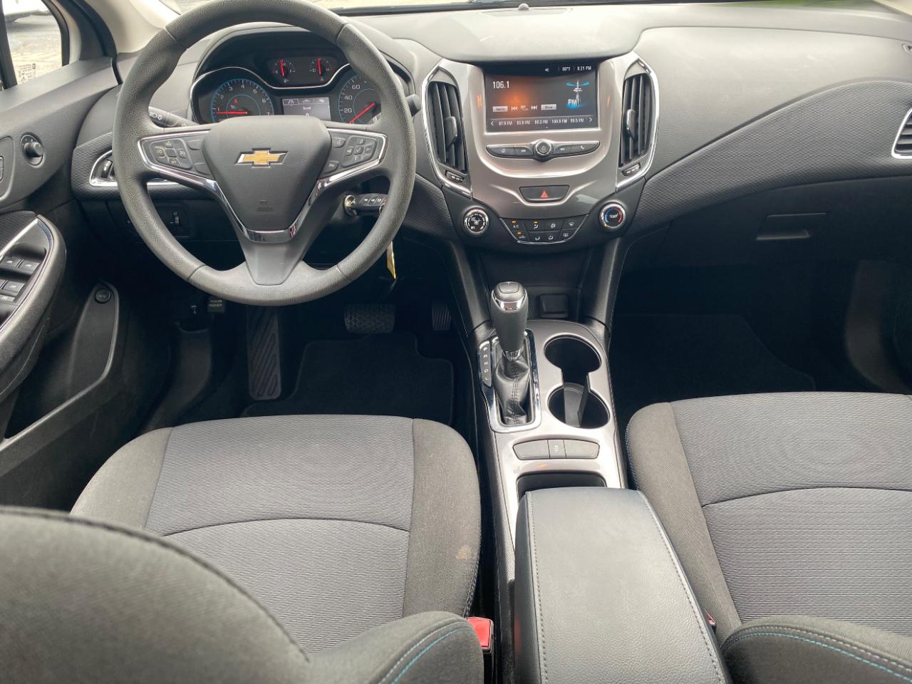 Chevrolet Cruze 4dr Sdn 1.4L LT w/1SD 2017
