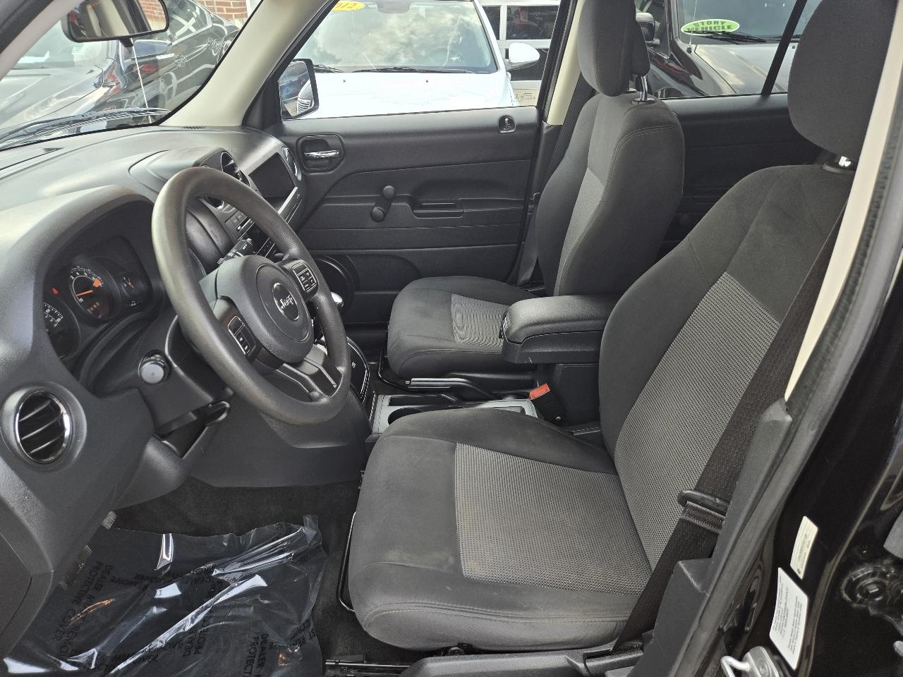 Jeep Patriot 4WD 4dr Sport 2014