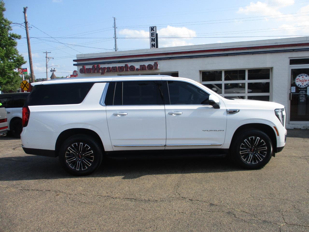 GMC Yukon XL 4WD 4dr Elevation 2025