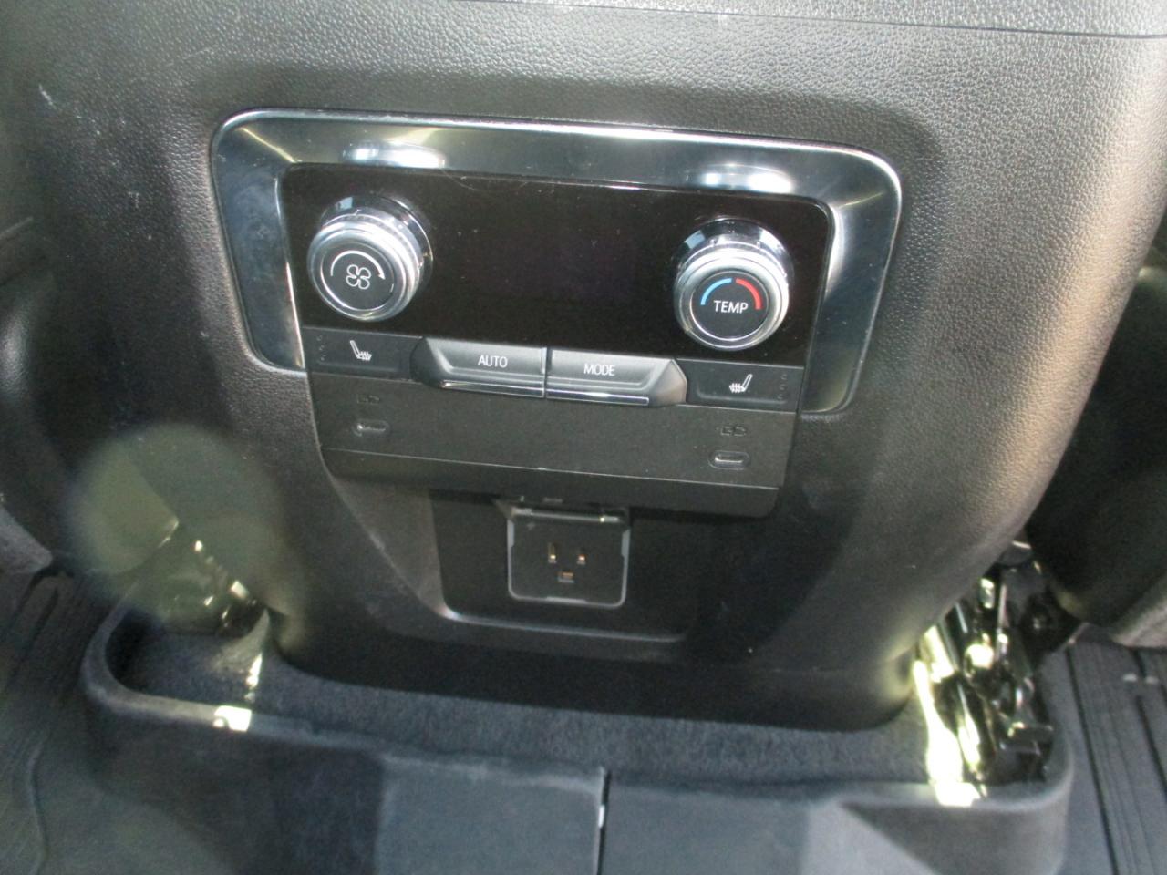 GMC Yukon XL 4WD 4dr Elevation 2025