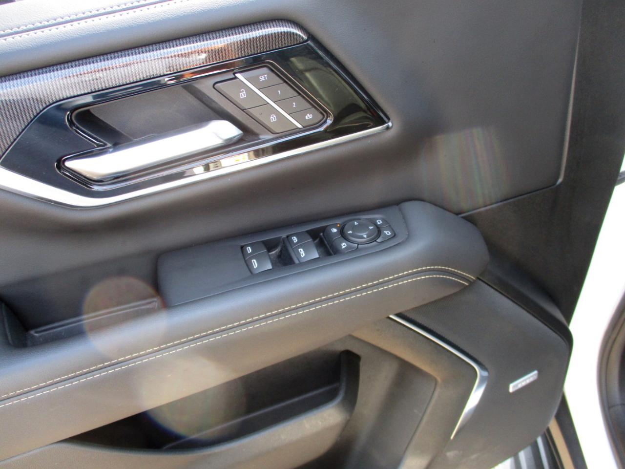 GMC Yukon XL 4WD 4dr Elevation 2025