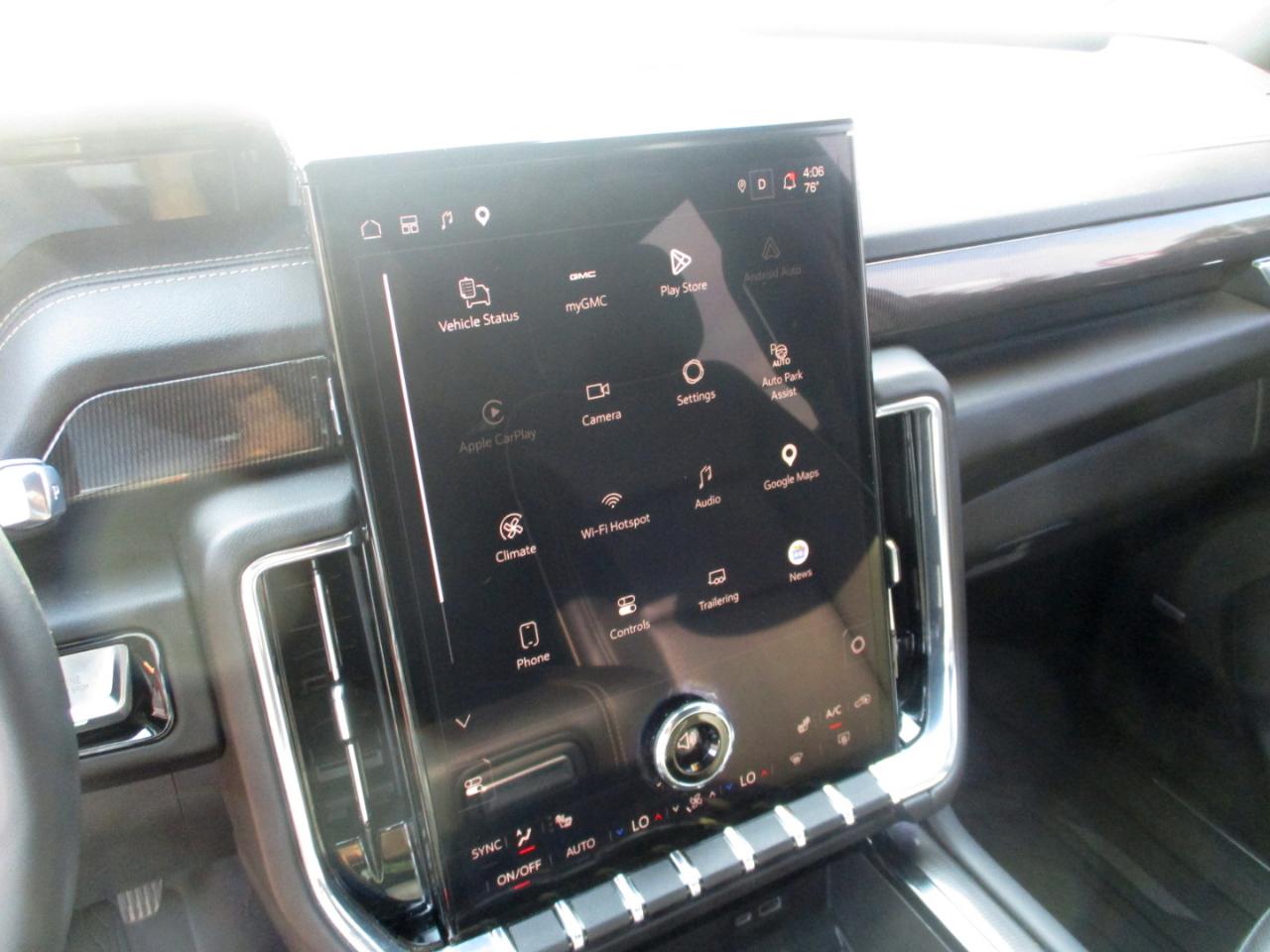 GMC Yukon XL 4WD 4dr Elevation 2025
