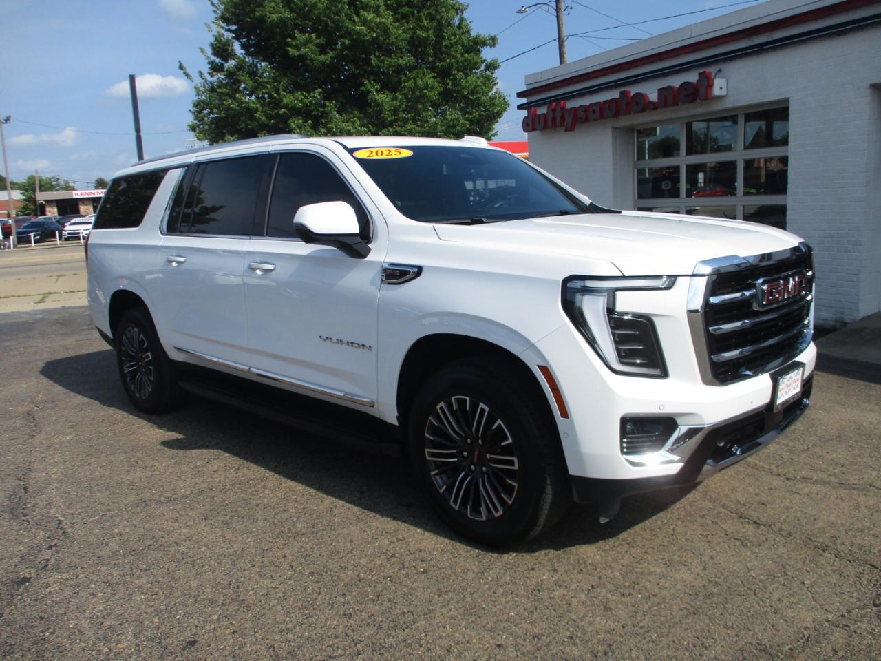 GMC Yukon XL 4WD 4dr Elevation 2025