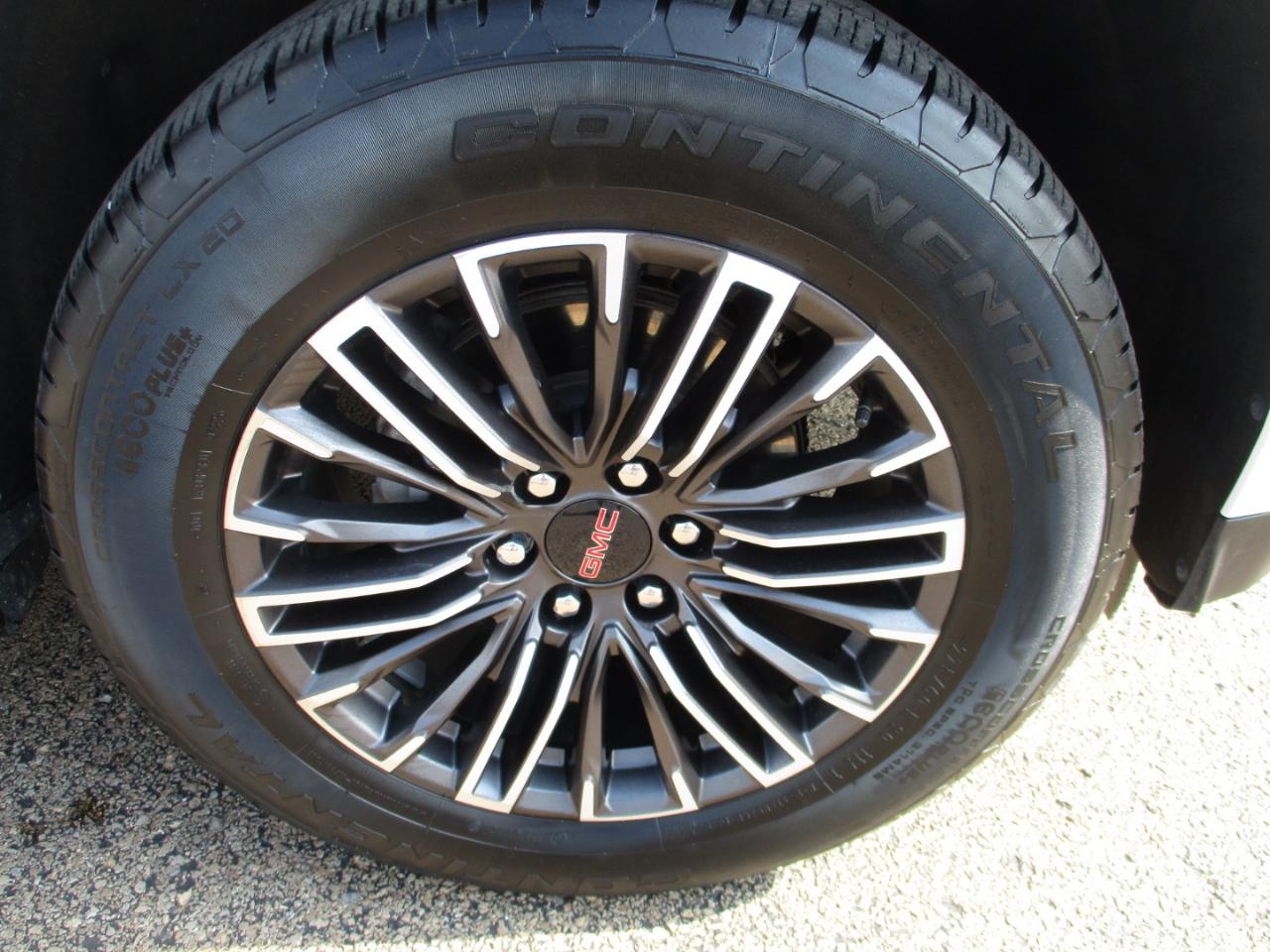GMC Yukon XL 4WD 4dr Elevation 2025