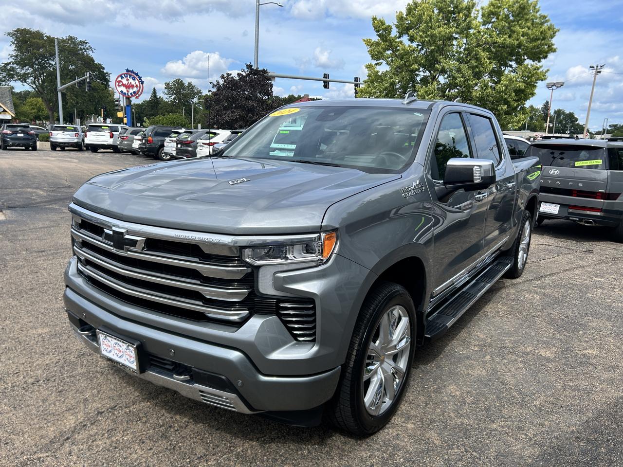 Chevrolet Silverado 1500 4WD Crew Cab 147" High Country 2024