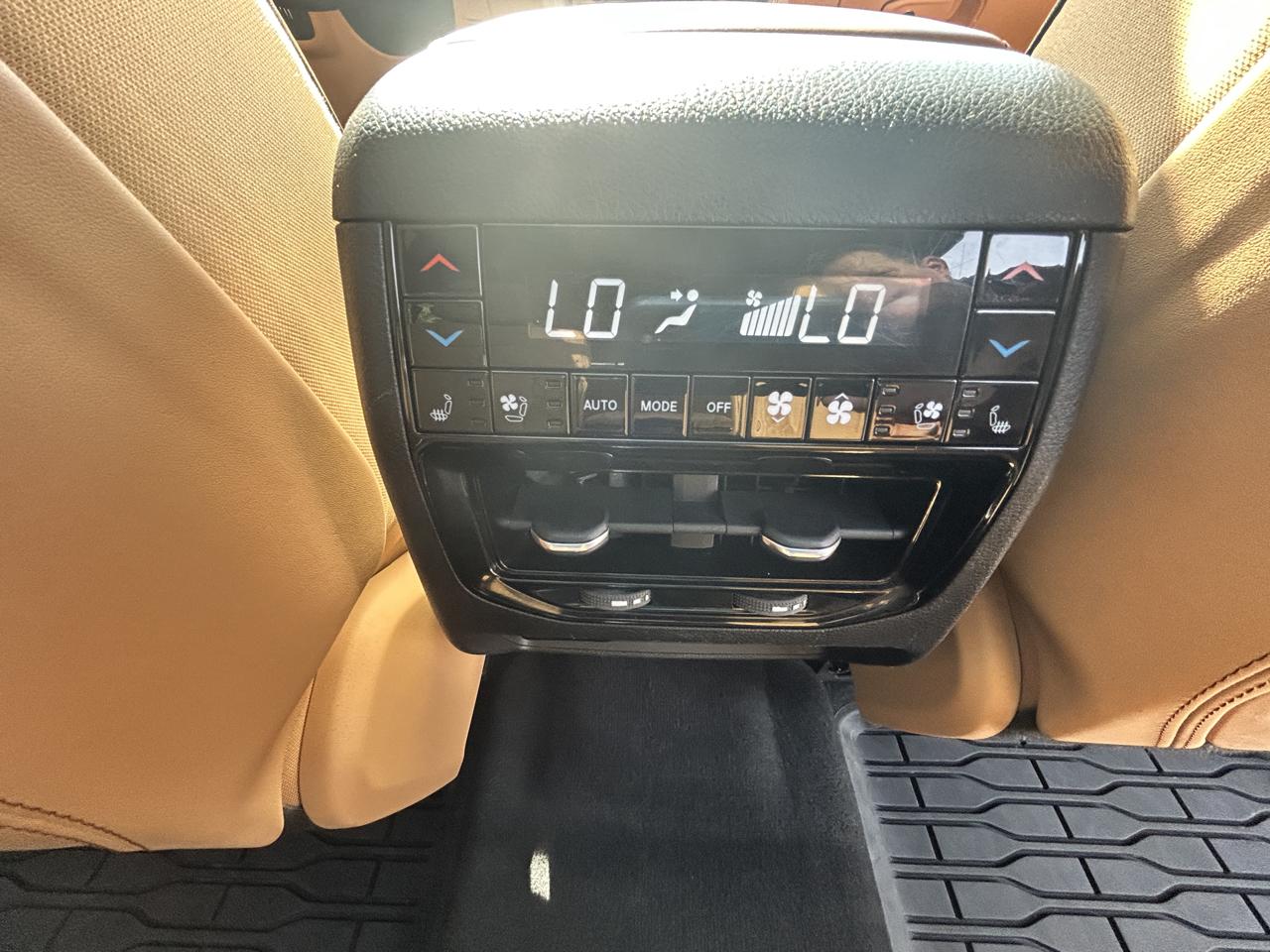 Jeep Grand Cherokee L Summit Reserve 4x4 2023