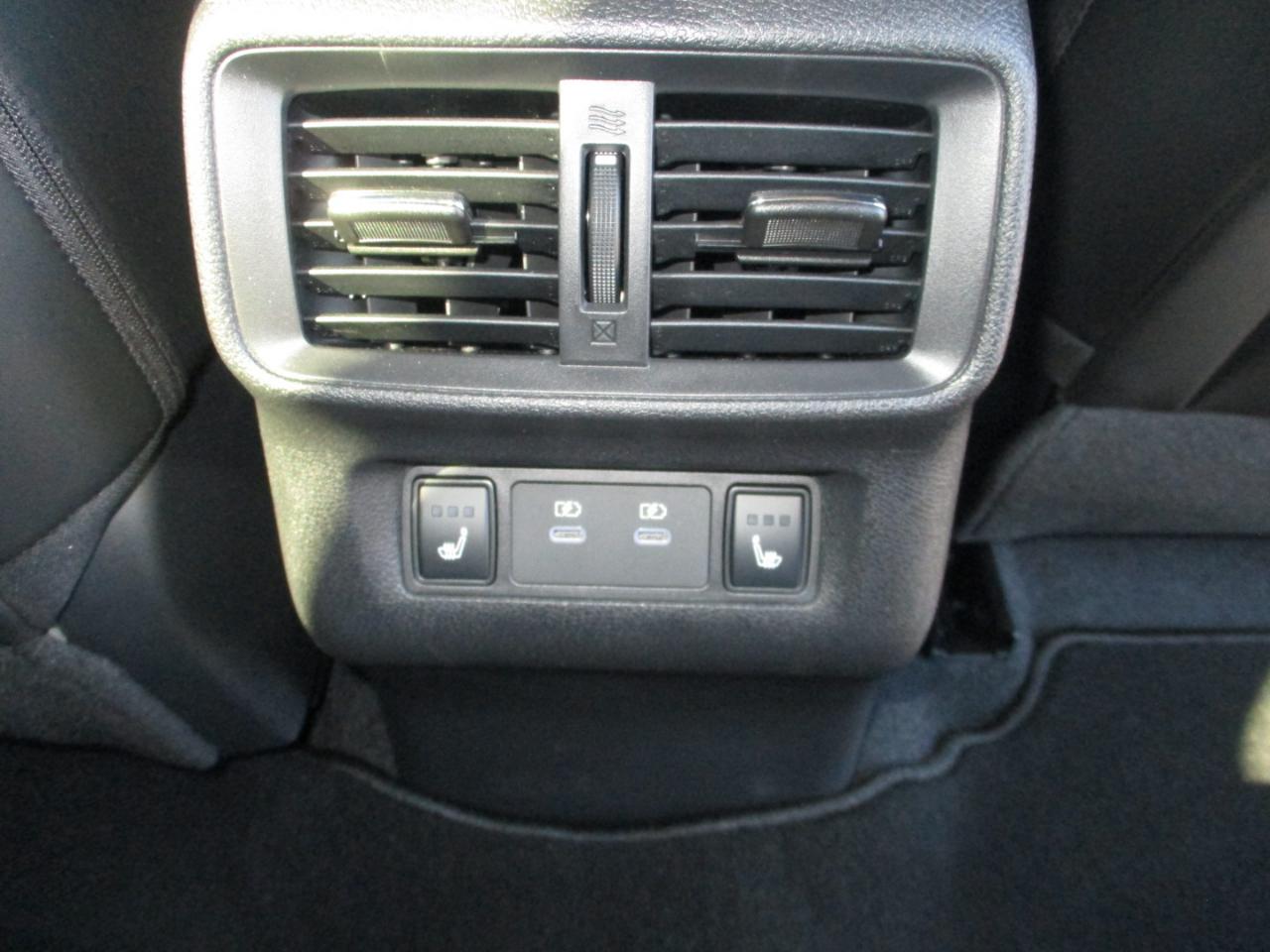 Nissan Murano AWD Platinum *Ltd Avail* 2026