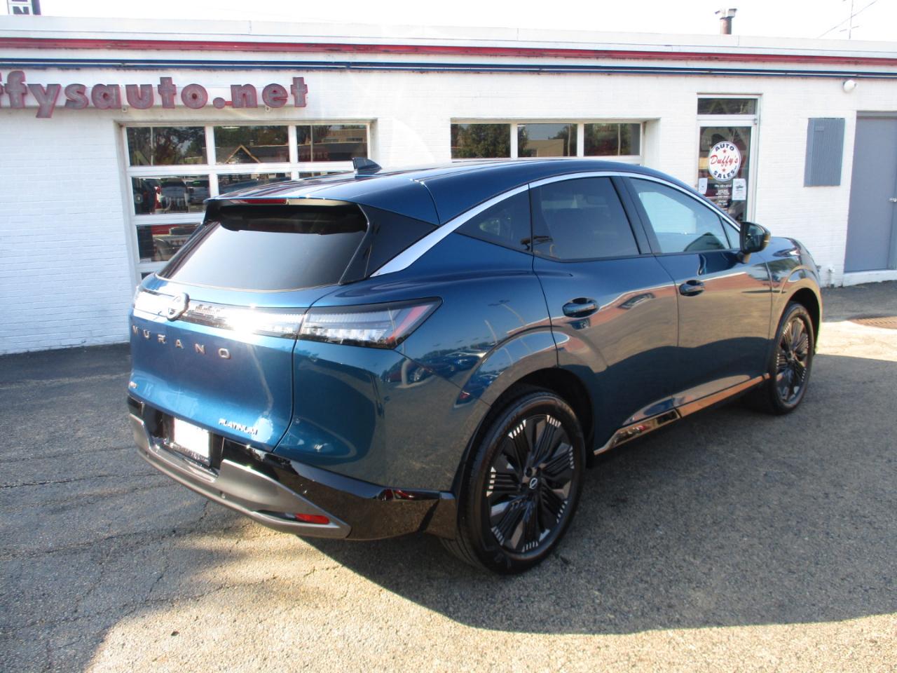 Nissan Murano AWD Platinum *Ltd Avail* 2026