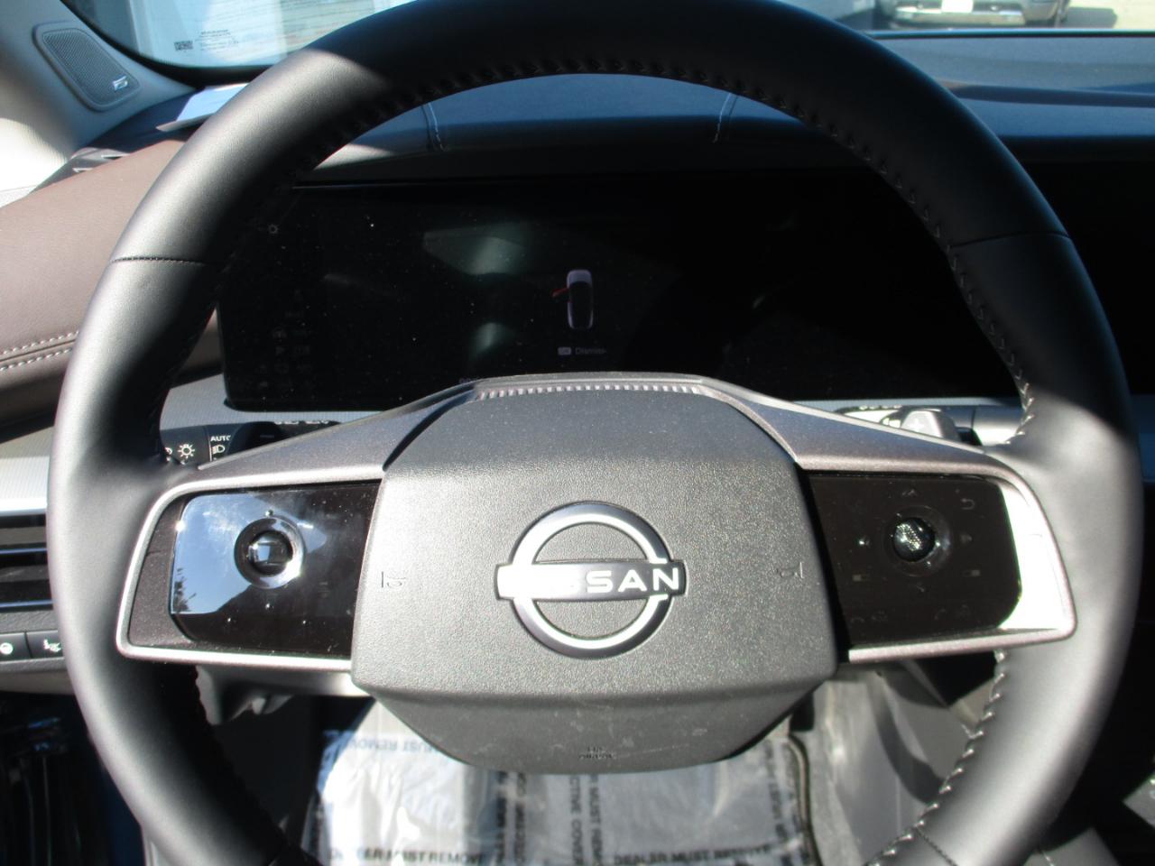 Nissan Murano AWD Platinum *Ltd Avail* 2026