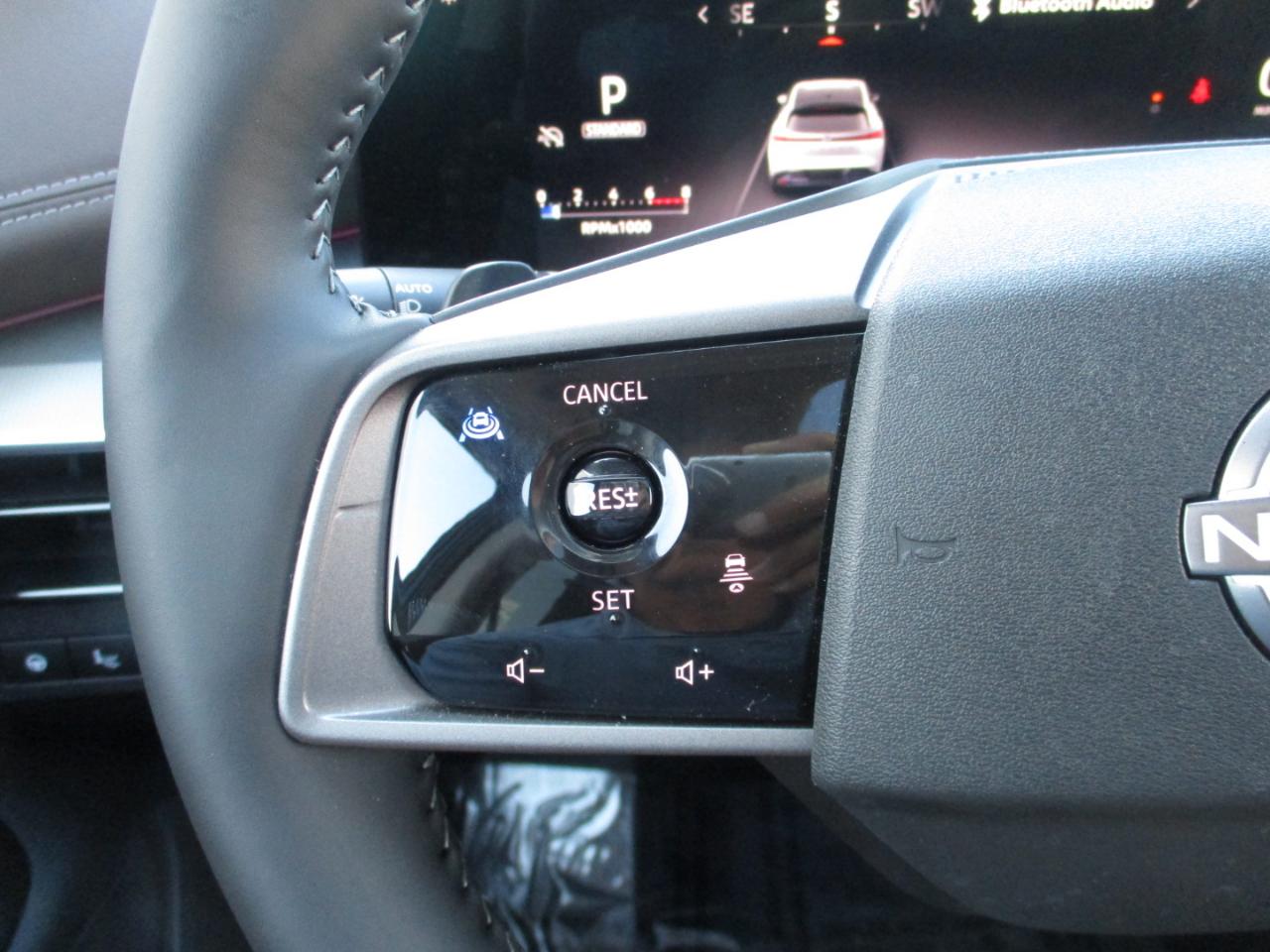 Nissan Murano AWD Platinum *Ltd Avail* 2026