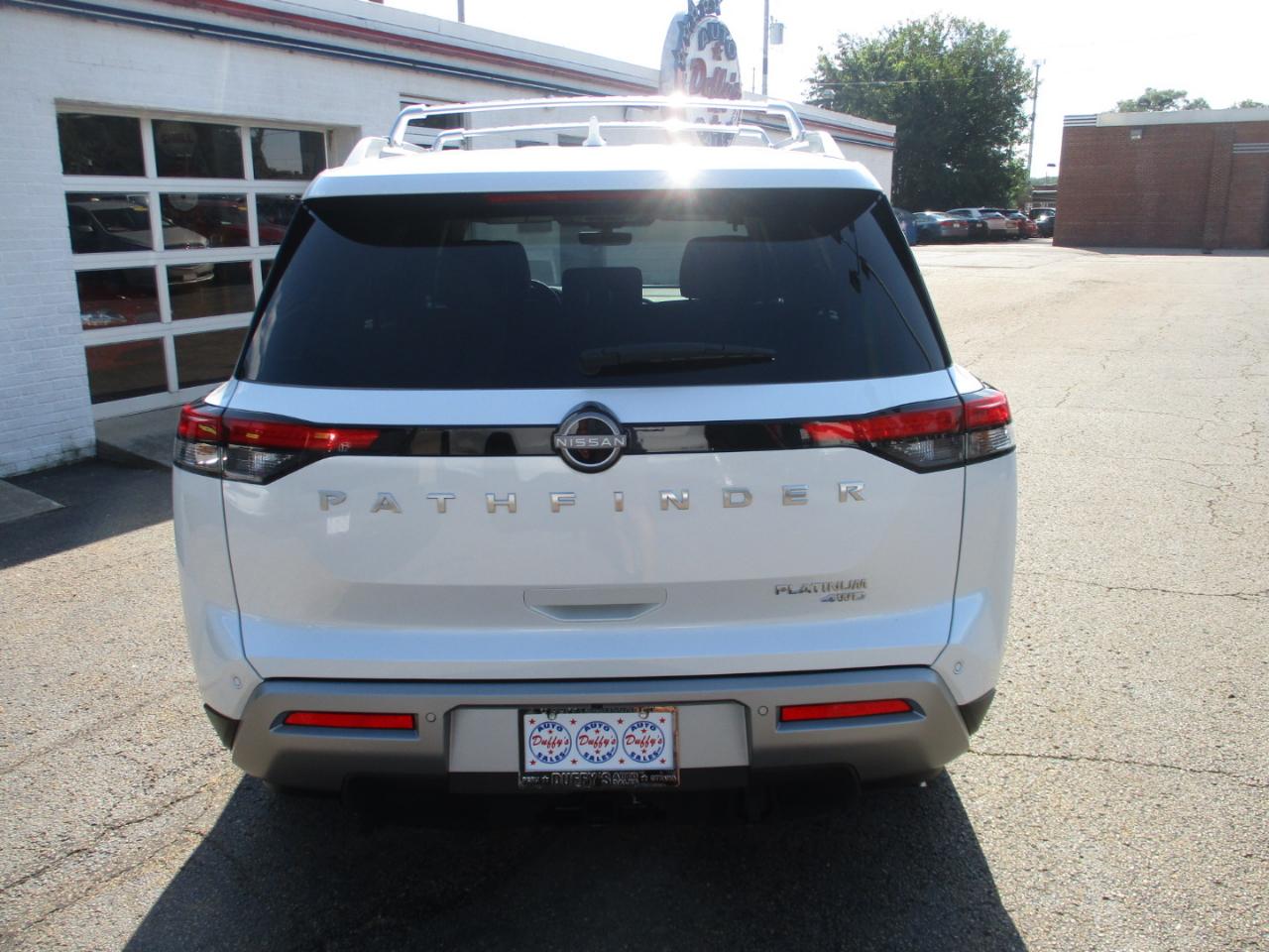 Nissan Pathfinder Platinum 4WD 2025