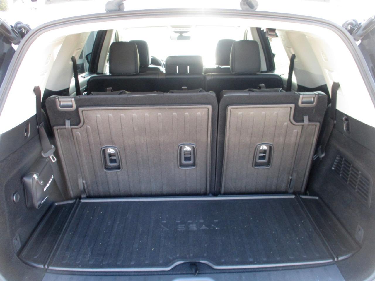 Nissan Pathfinder Platinum 4WD 2025