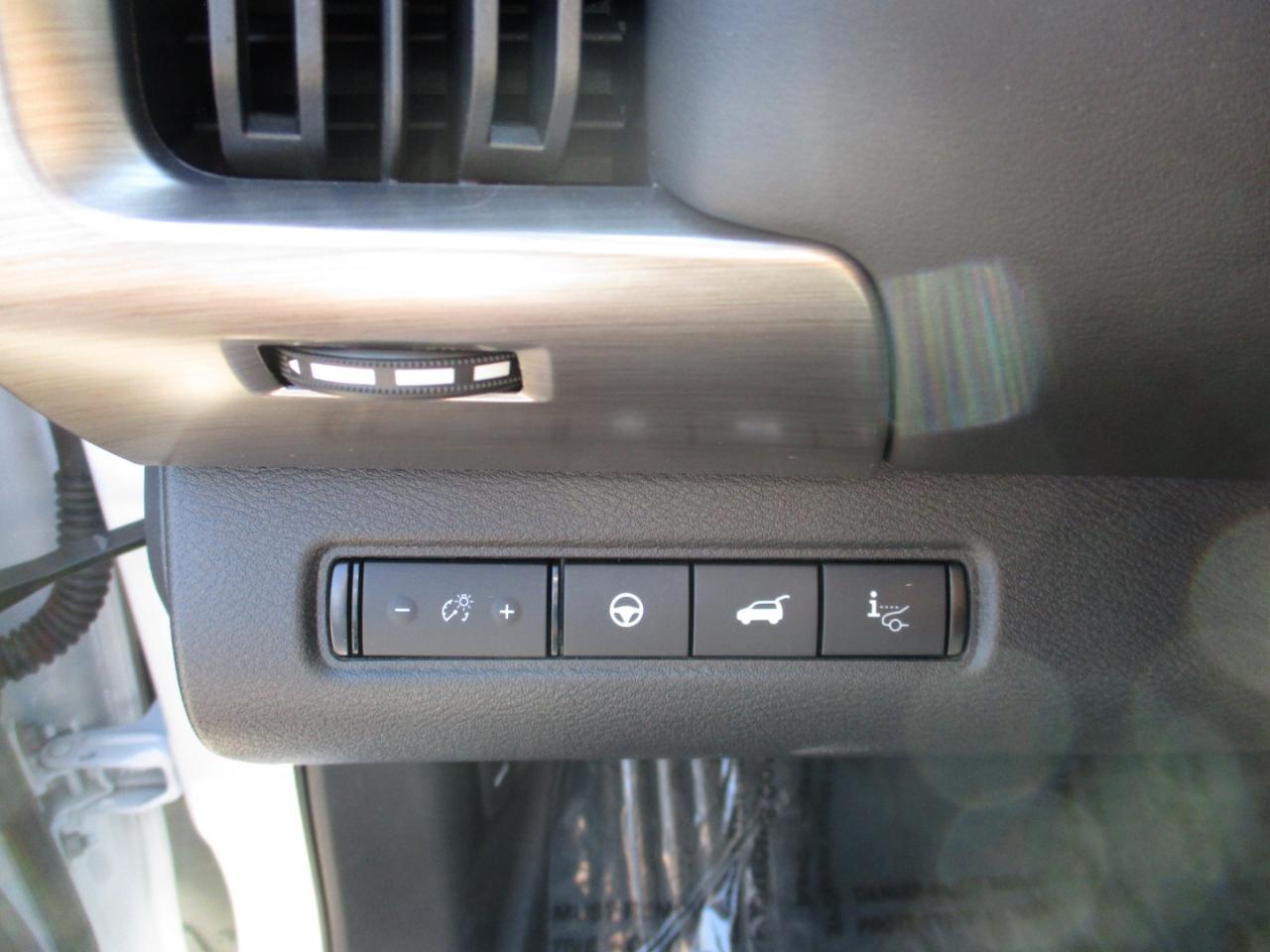 Nissan Pathfinder Platinum 4WD 2025