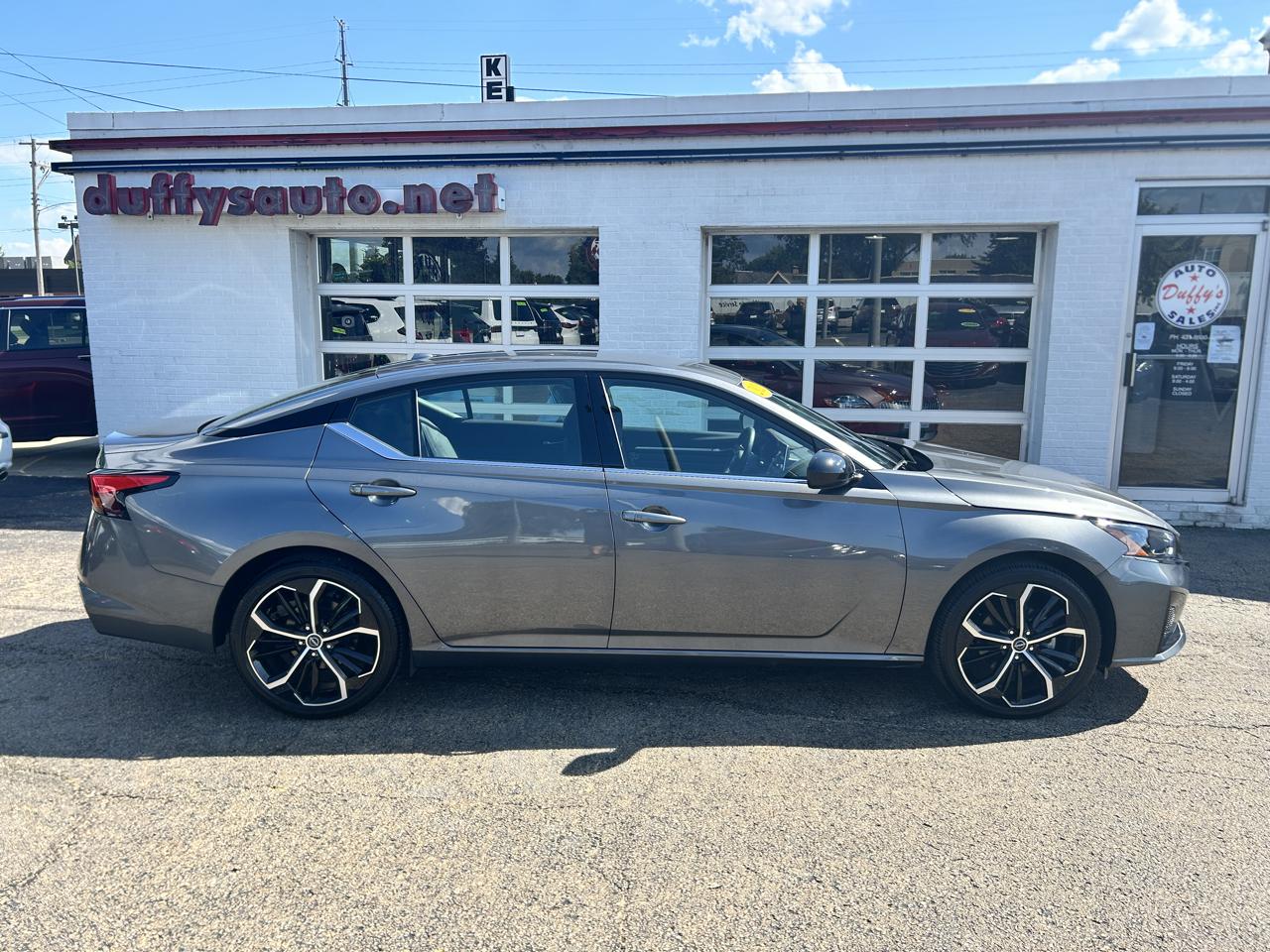 Nissan Altima SR FWD 2025