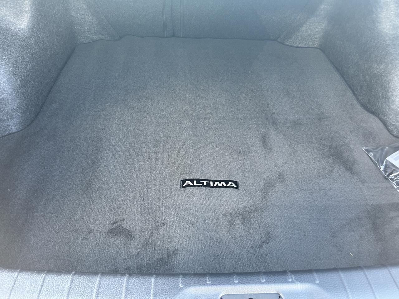 Nissan Altima SR FWD 2025