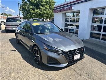 2025 Nissan Altima SR FWD