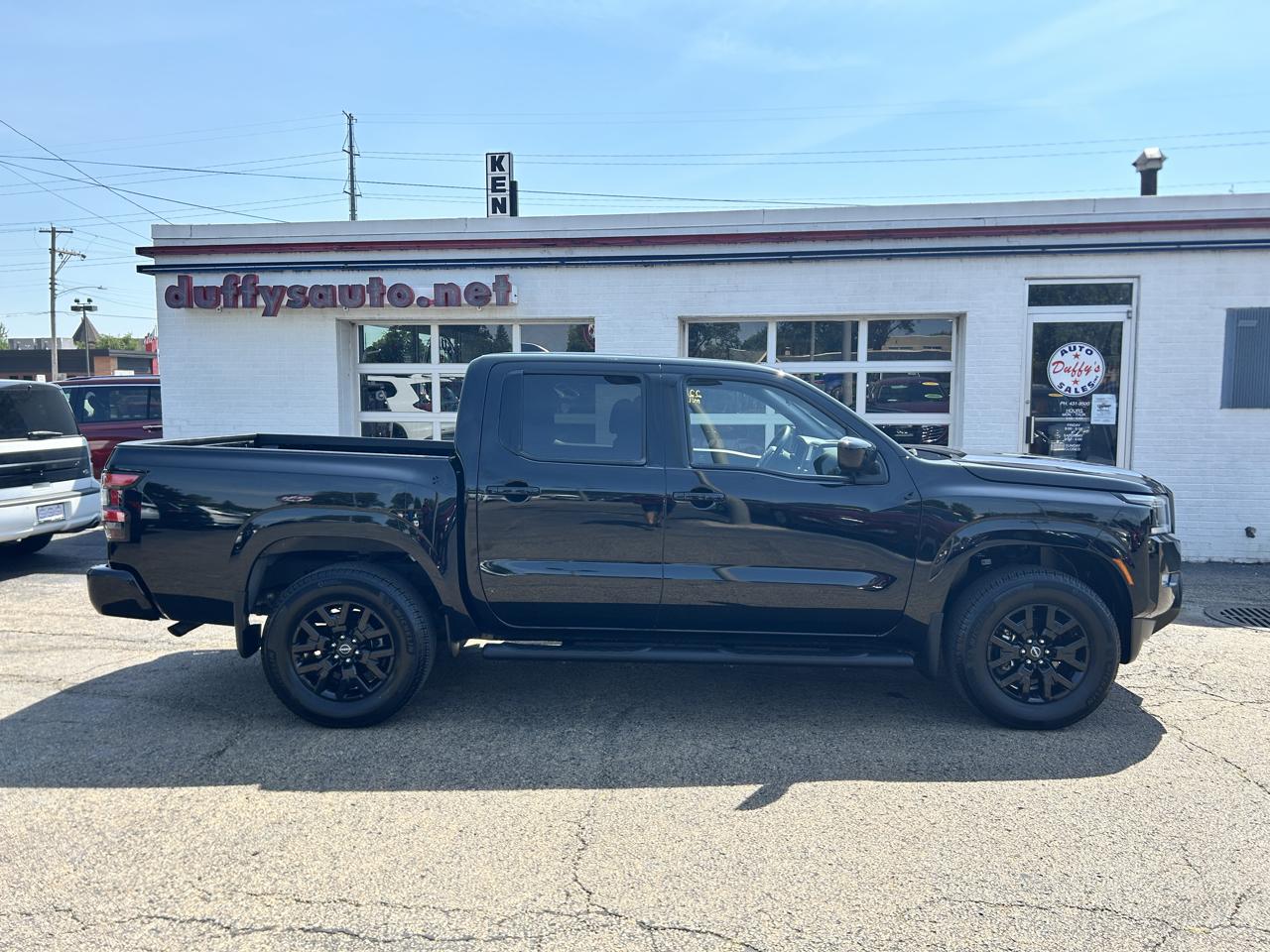 Nissan Frontier Crew Cab 4x4 SV Auto 2023