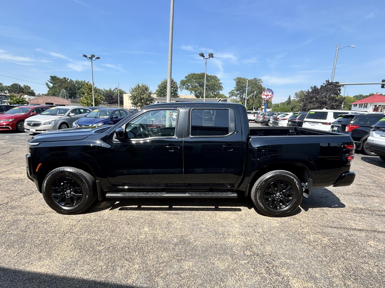 Nissan Frontier Crew Cab 4x4 SV Auto 2023