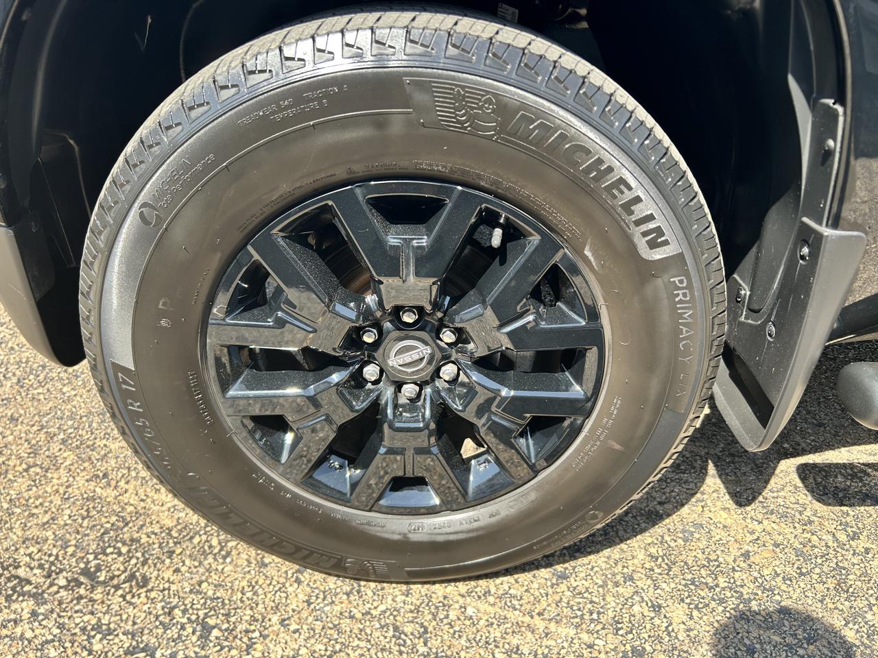 Nissan Frontier Crew Cab 4x4 SV Auto 2023