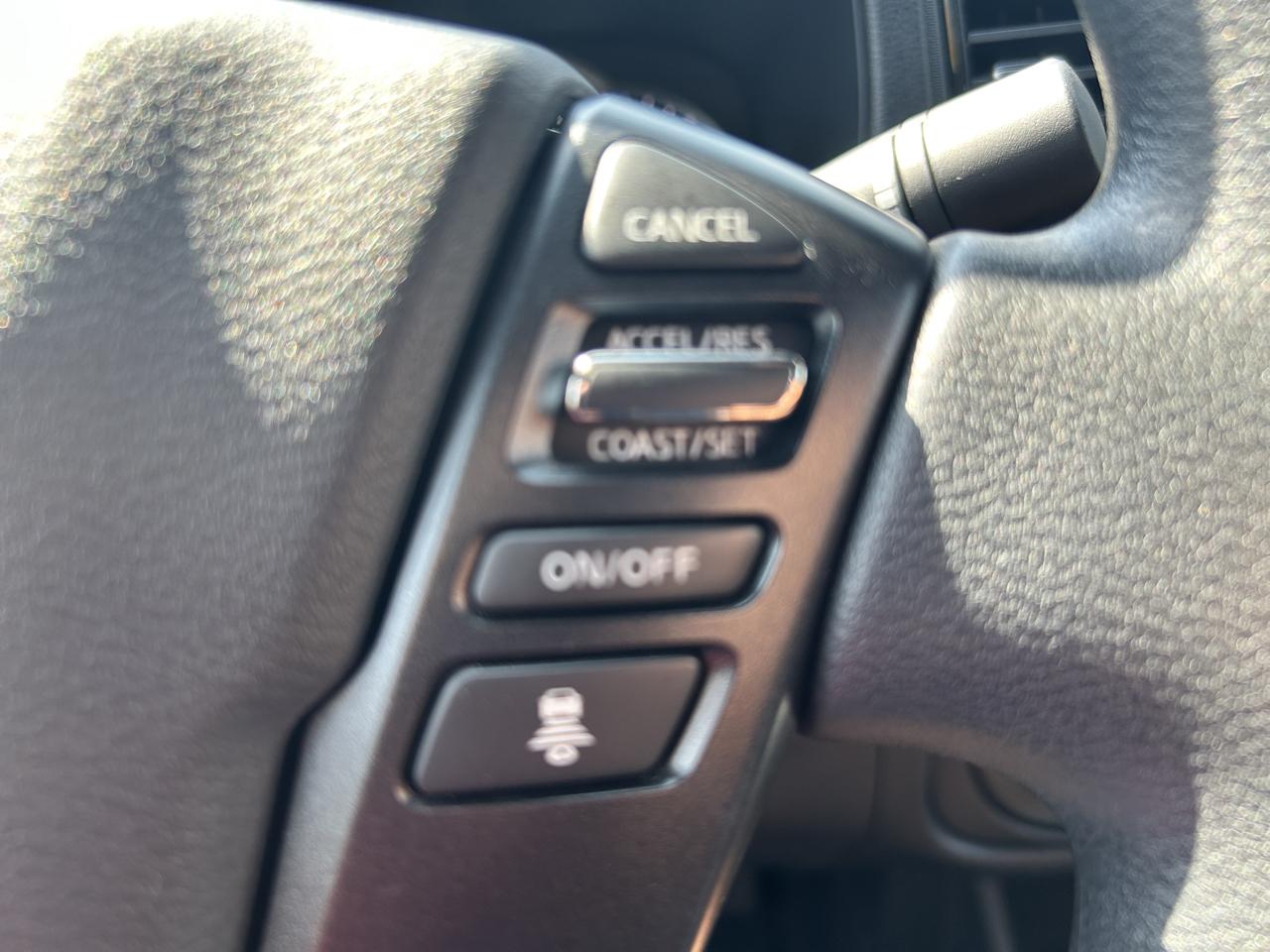 Nissan Frontier Crew Cab 4x4 SV Auto 2023