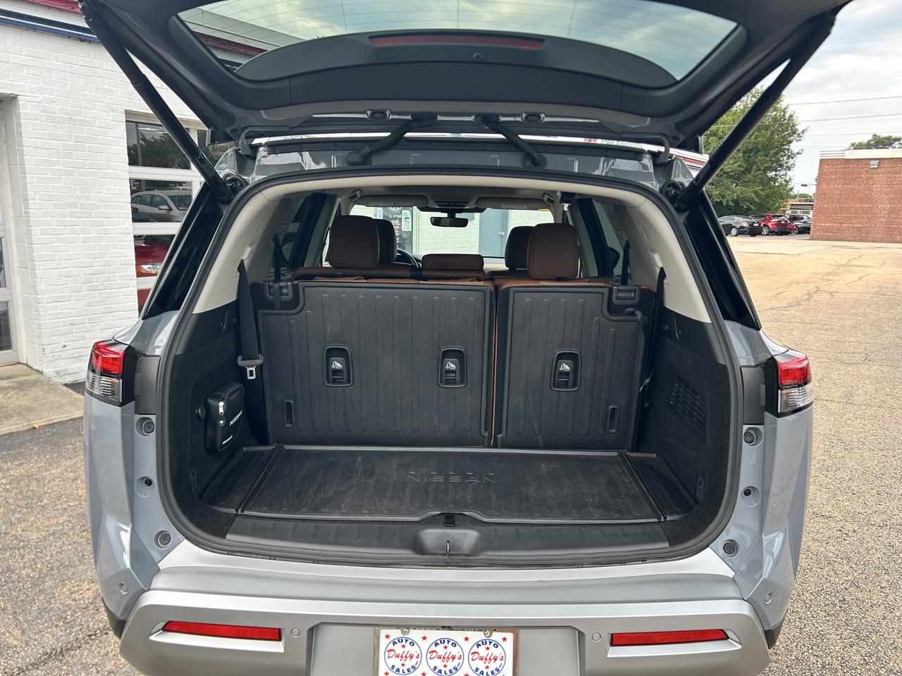Nissan Pathfinder Platinum 4WD 2025