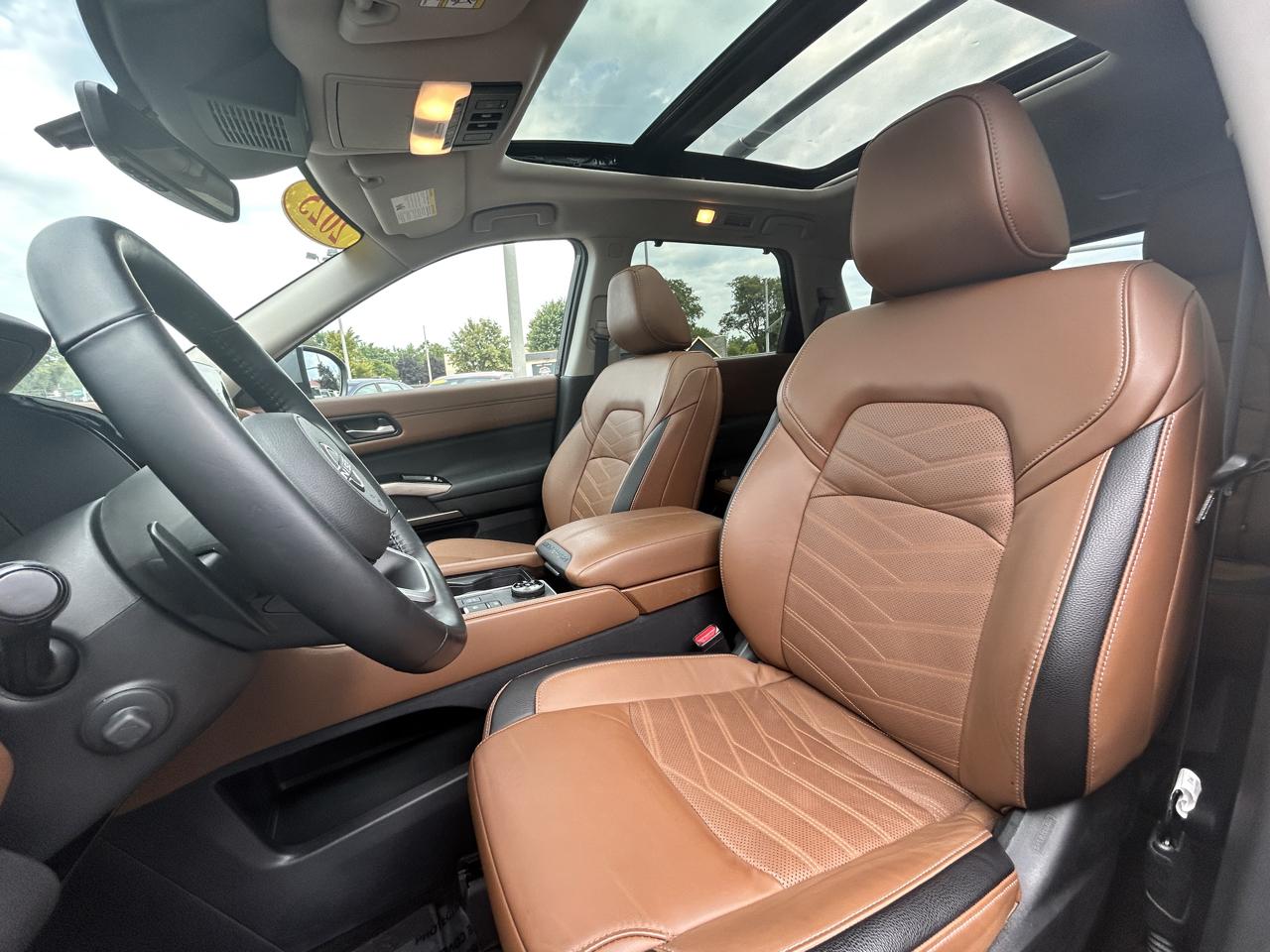 Nissan Pathfinder Platinum 4WD 2025