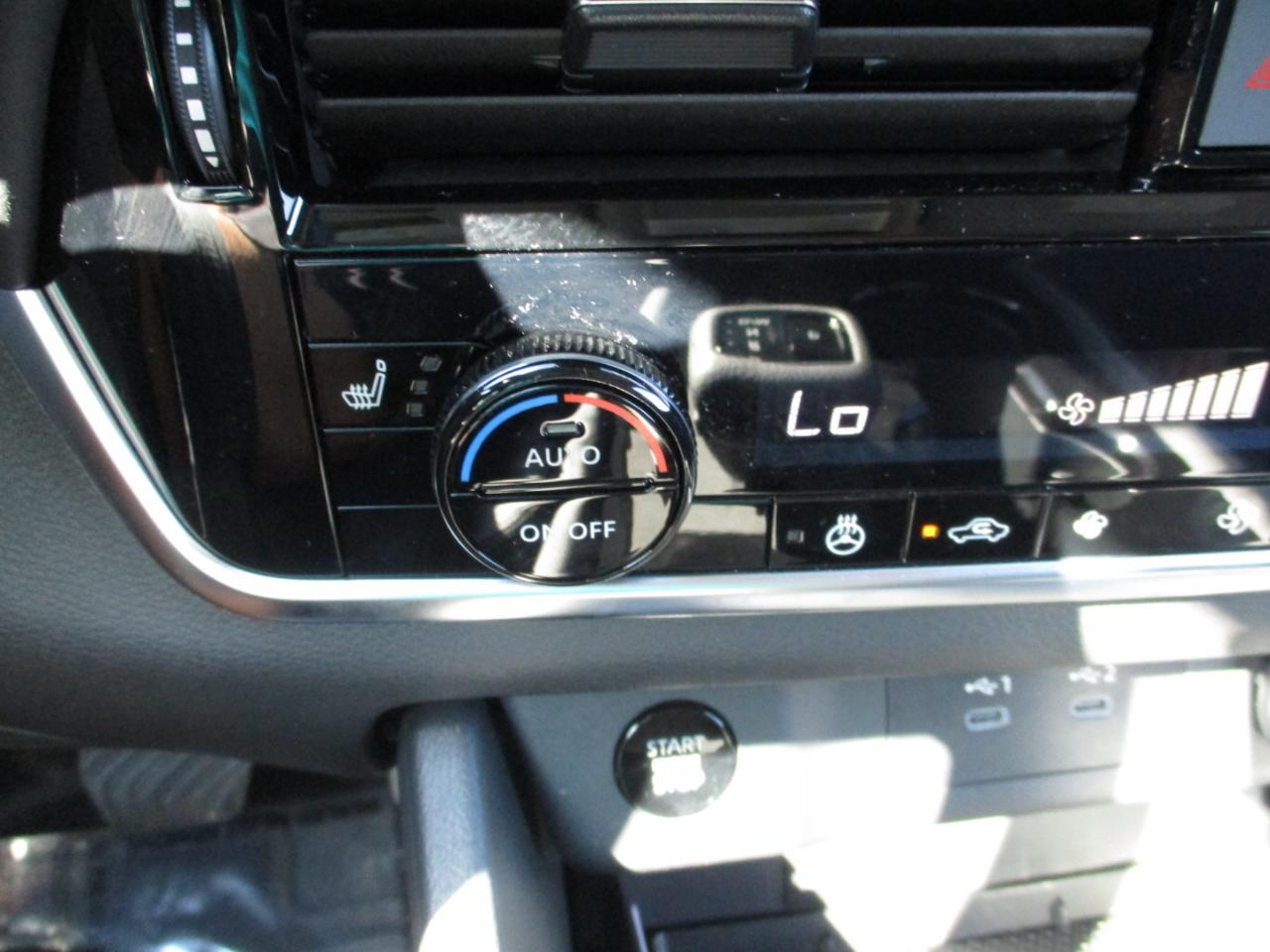 Nissan Rogue AWD SL 2025