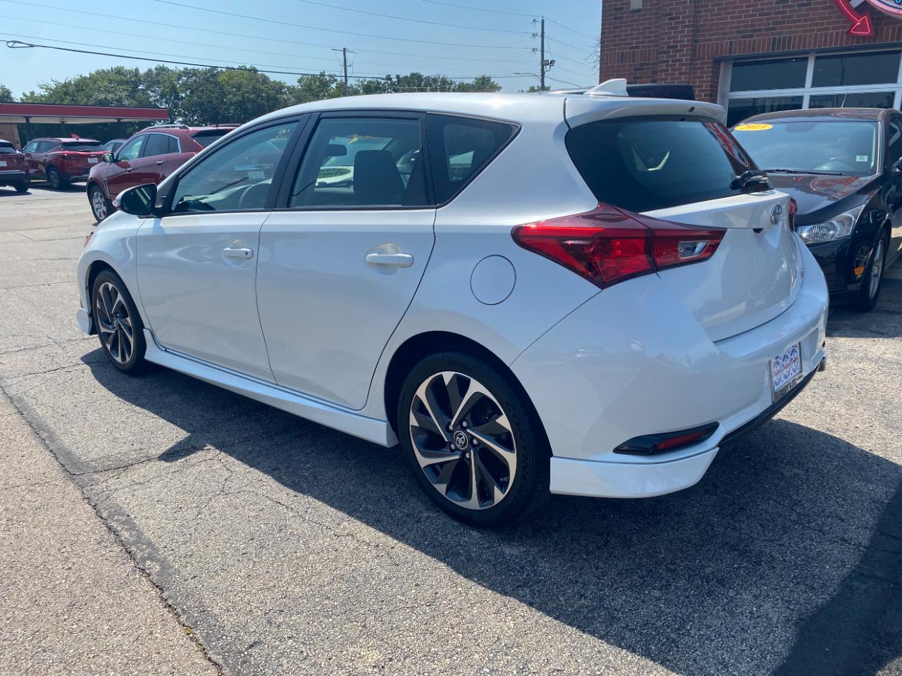 Toyota Corolla iM Manual (Natl) 2018