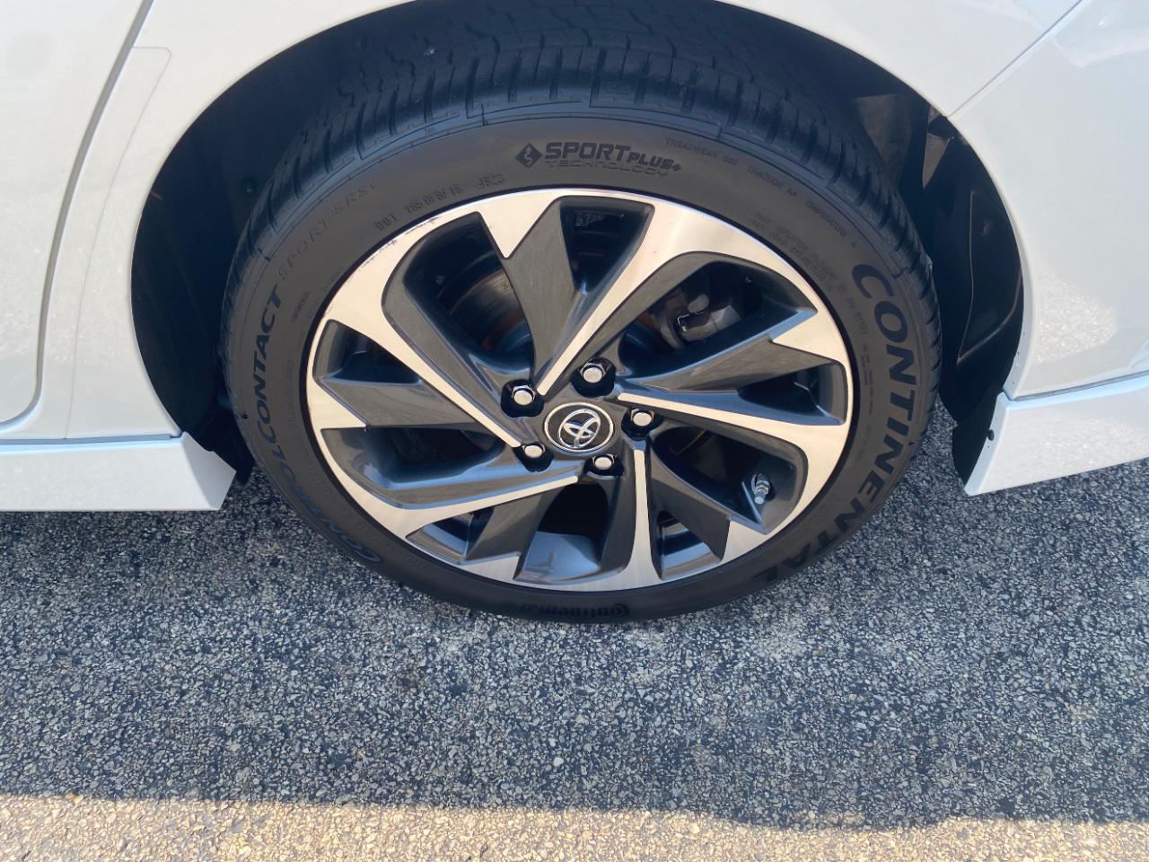 Toyota Corolla iM Manual (Natl) 2018