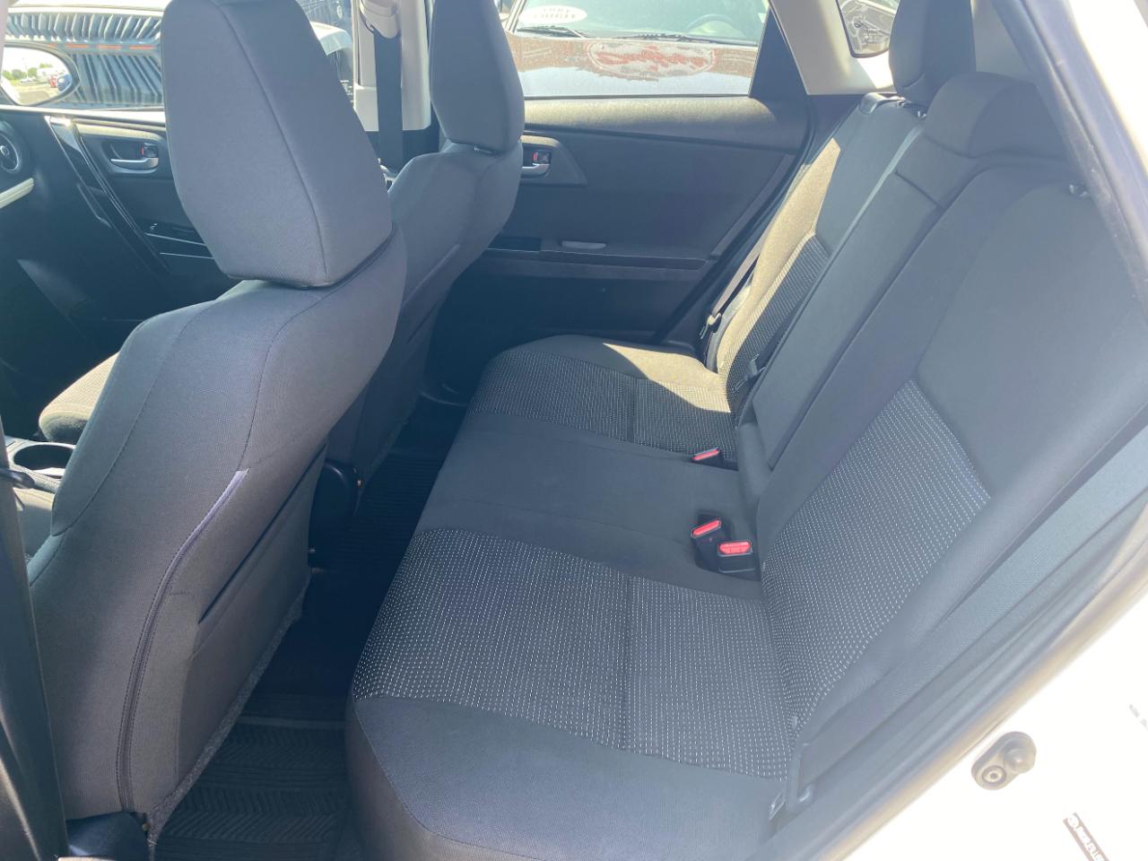 Toyota Corolla iM Manual (Natl) 2018