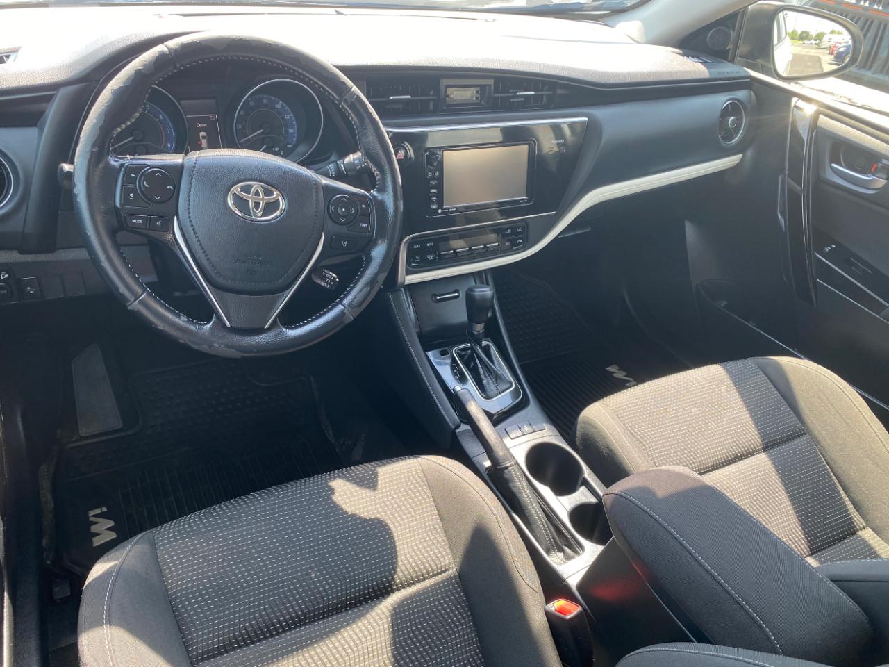 Toyota Corolla iM Manual (Natl) 2018