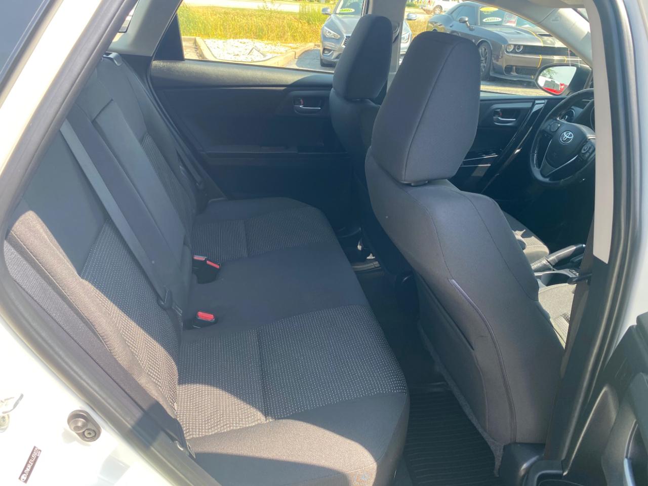 Toyota Corolla iM Manual (Natl) 2018