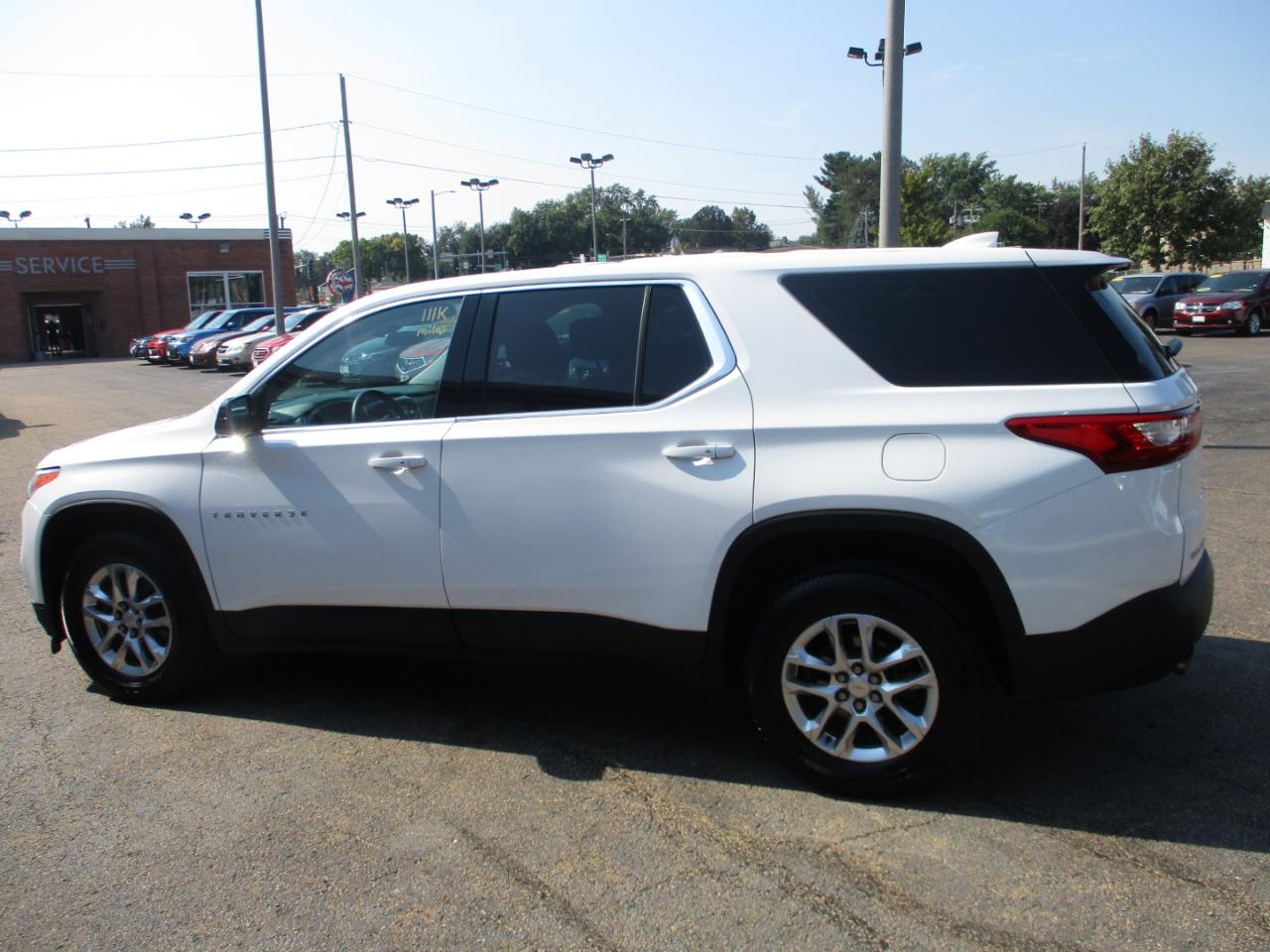Chevrolet Traverse FWD 4dr L w/1L0 2018
