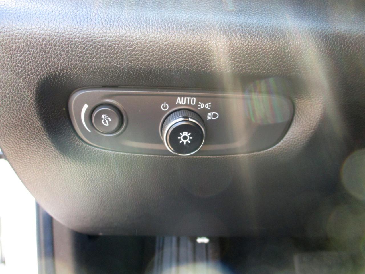 Chevrolet Traverse FWD 4dr L w/1L0 2018
