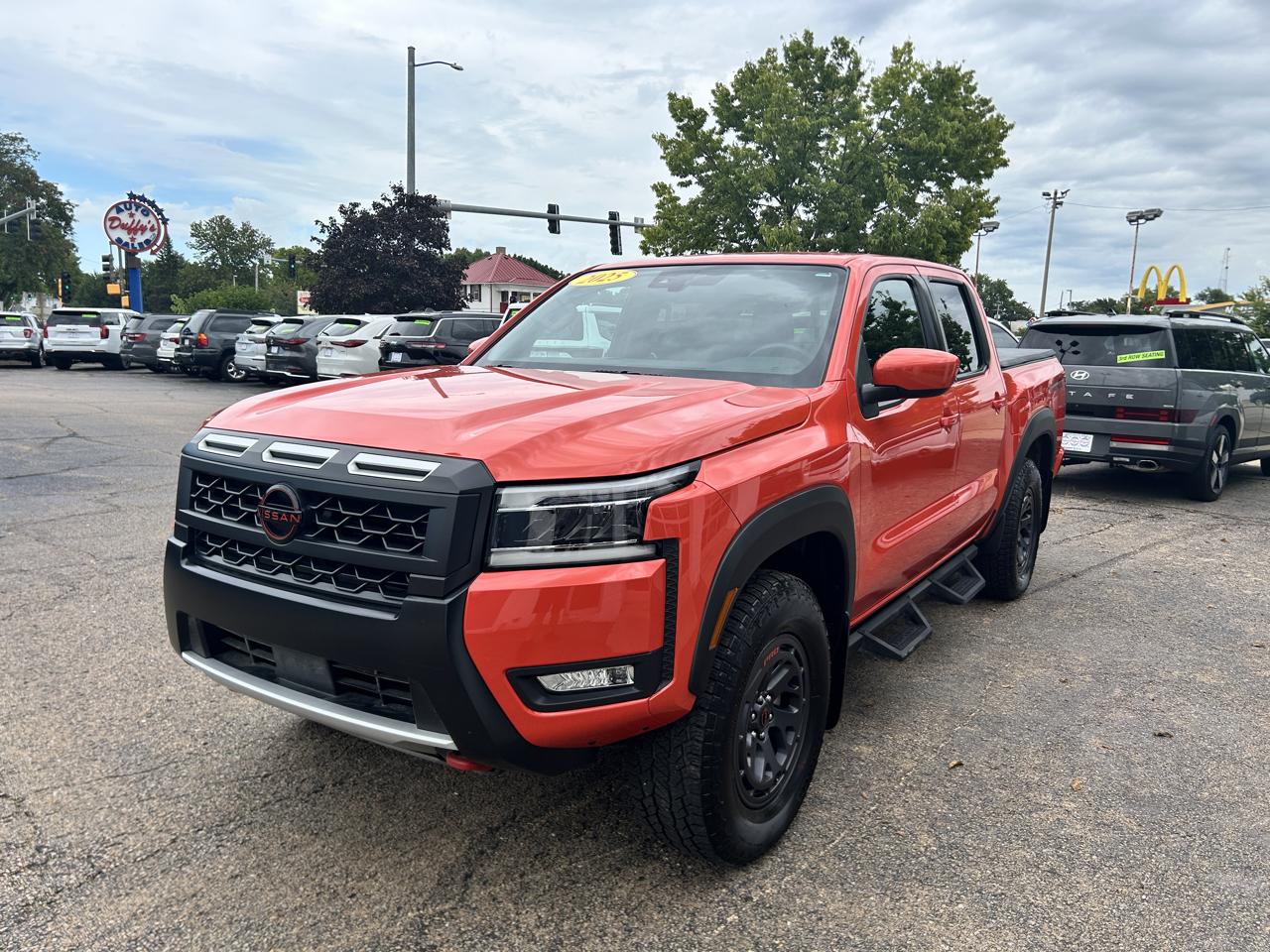 Nissan Frontier Crew Cab 4x4 PRO-4X 2025