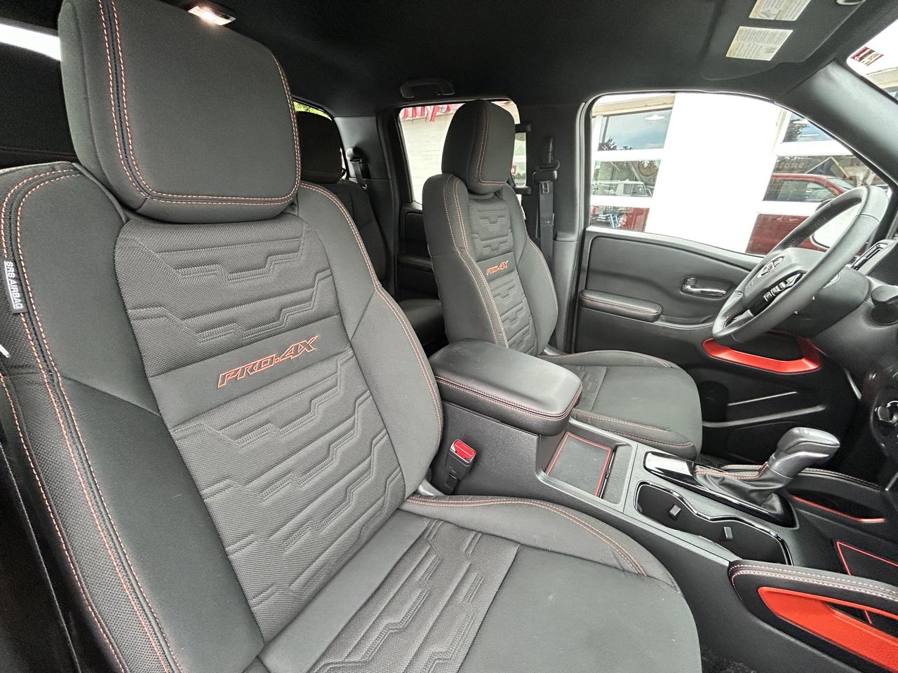Nissan Frontier Crew Cab 4x4 PRO-4X 2025
