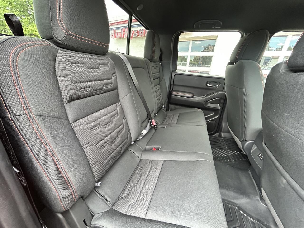 Nissan Frontier Crew Cab 4x4 PRO-4X 2025