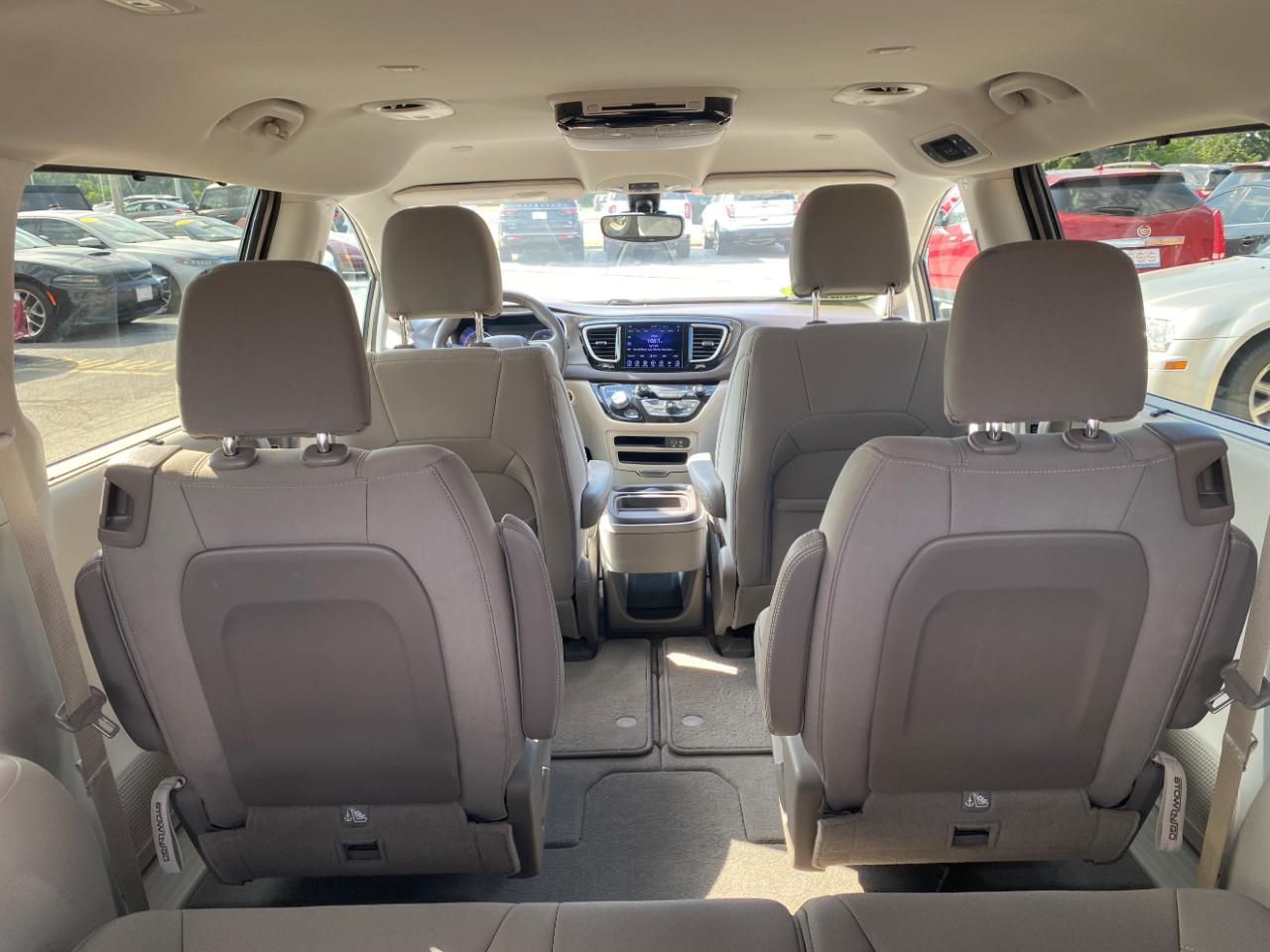 Chrysler Pacifica Touring Plus FWD 2017