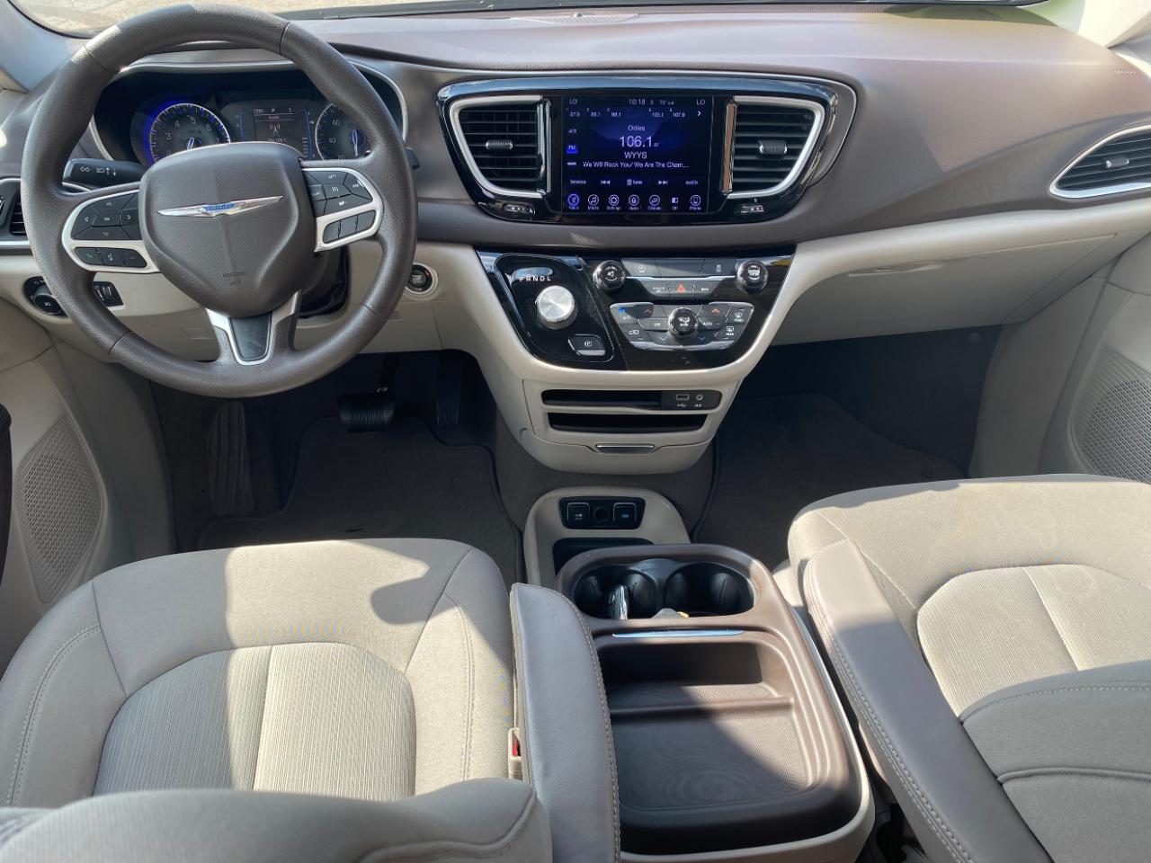 Chrysler Pacifica Touring Plus FWD 2017