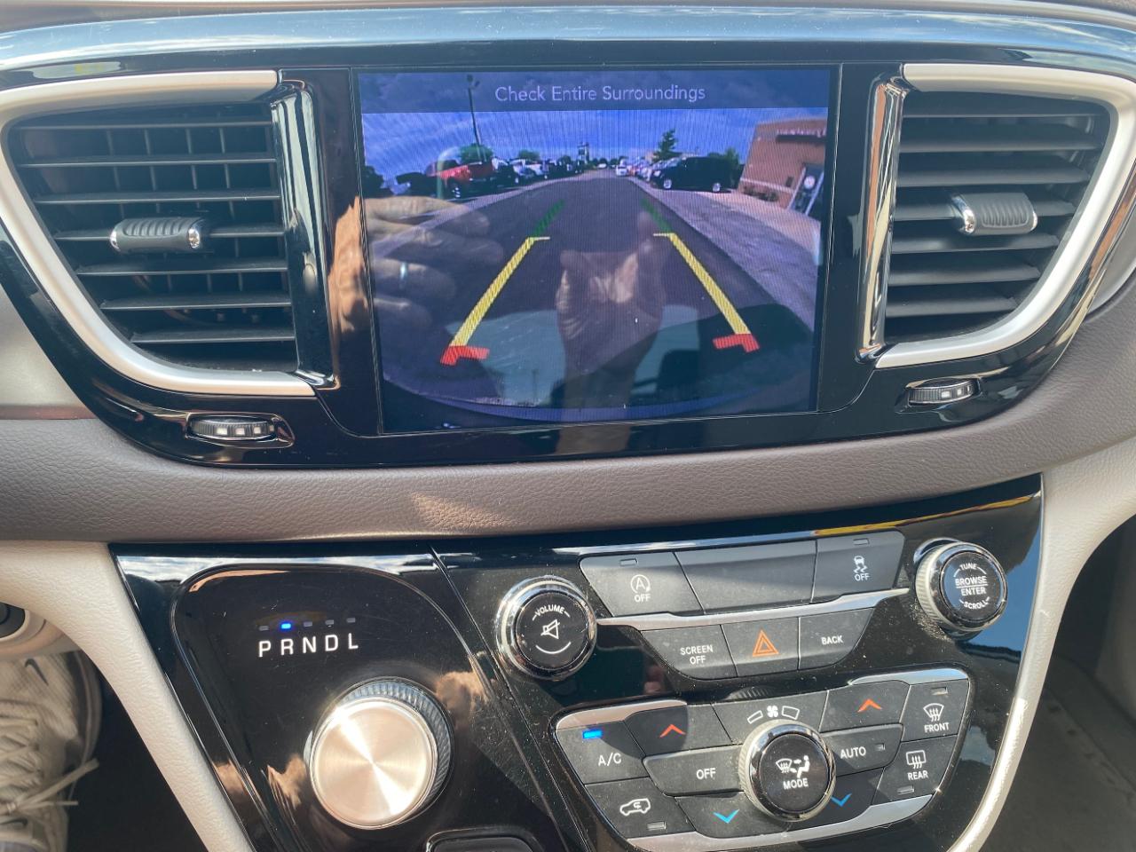 Chrysler Pacifica Touring Plus FWD 2017
