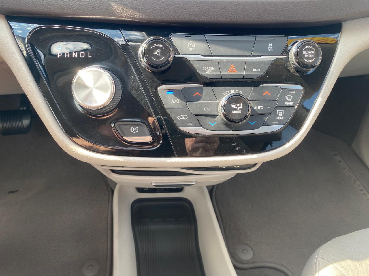 Chrysler Pacifica Touring Plus FWD 2017