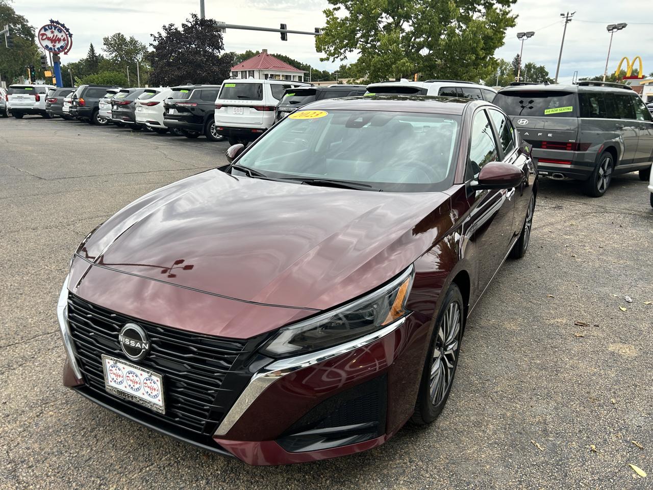 Nissan Altima 2.5 SV AWD Sedan 2023