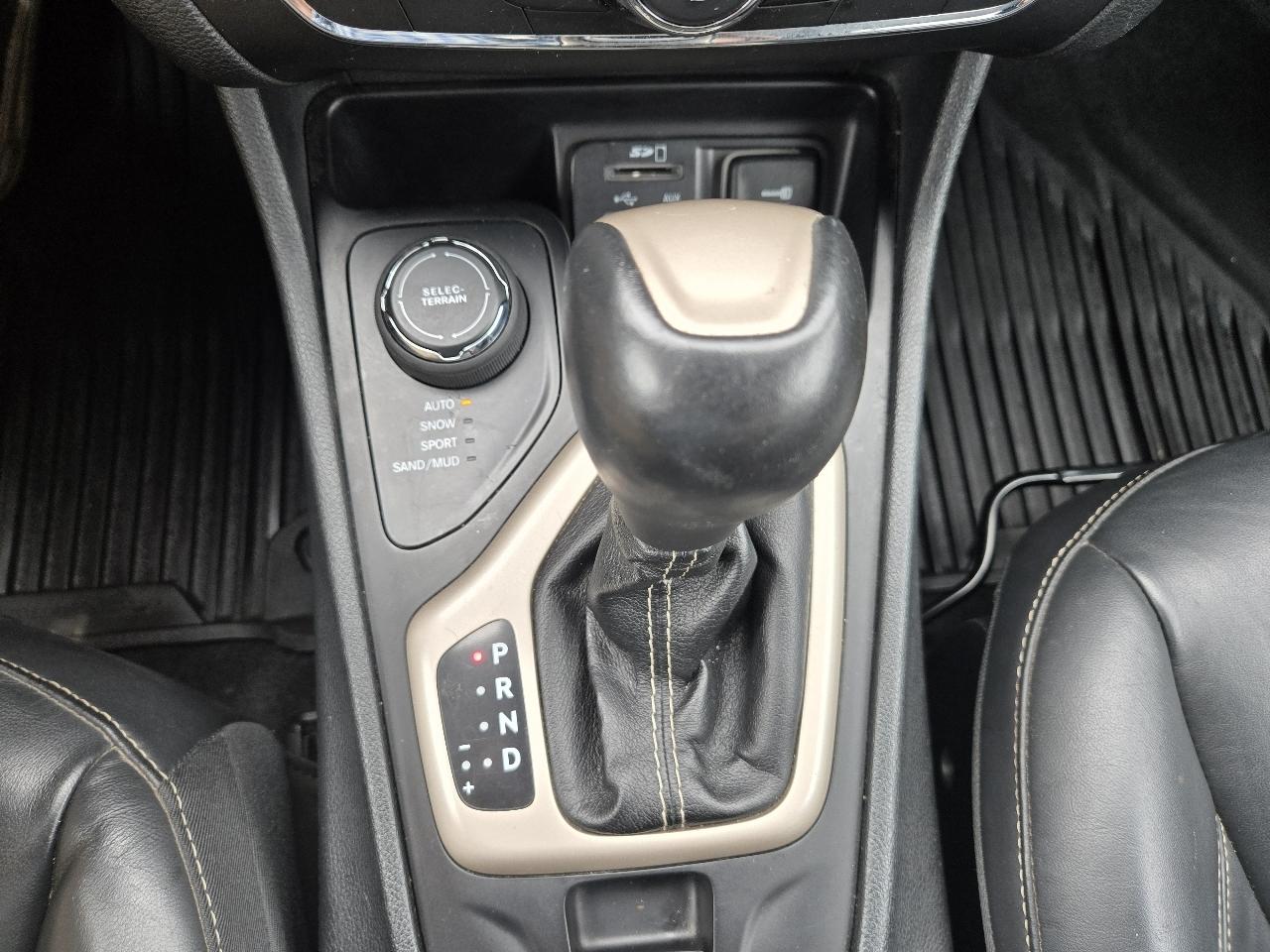 Jeep Cherokee 4WD 4dr Limited 2016