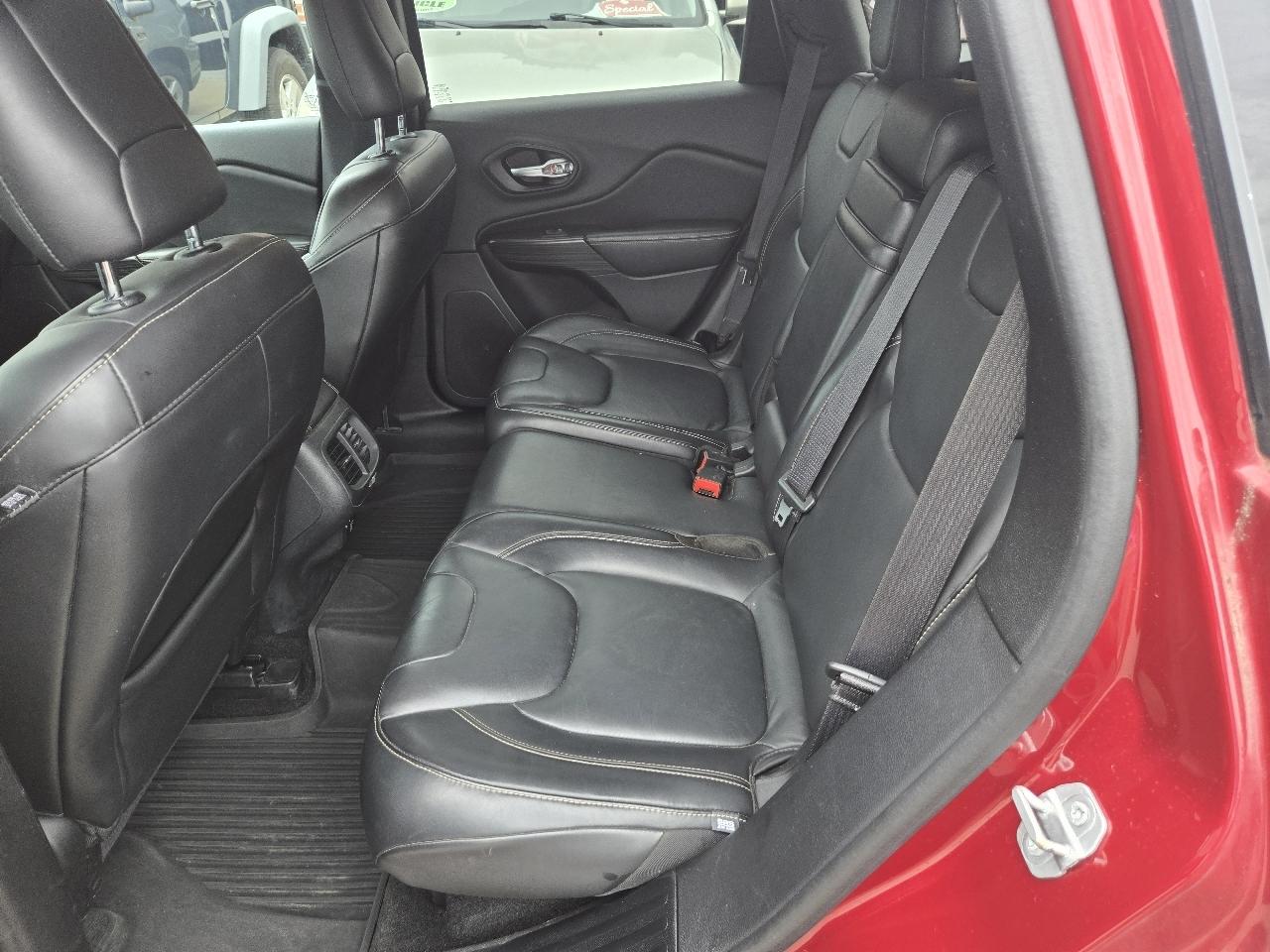 Jeep Cherokee 4WD 4dr Limited 2016