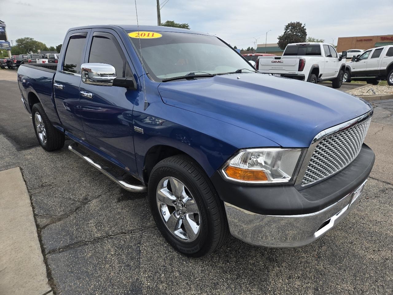 RAM 1500 4WD Quad Cab 140.5" SLT 2011