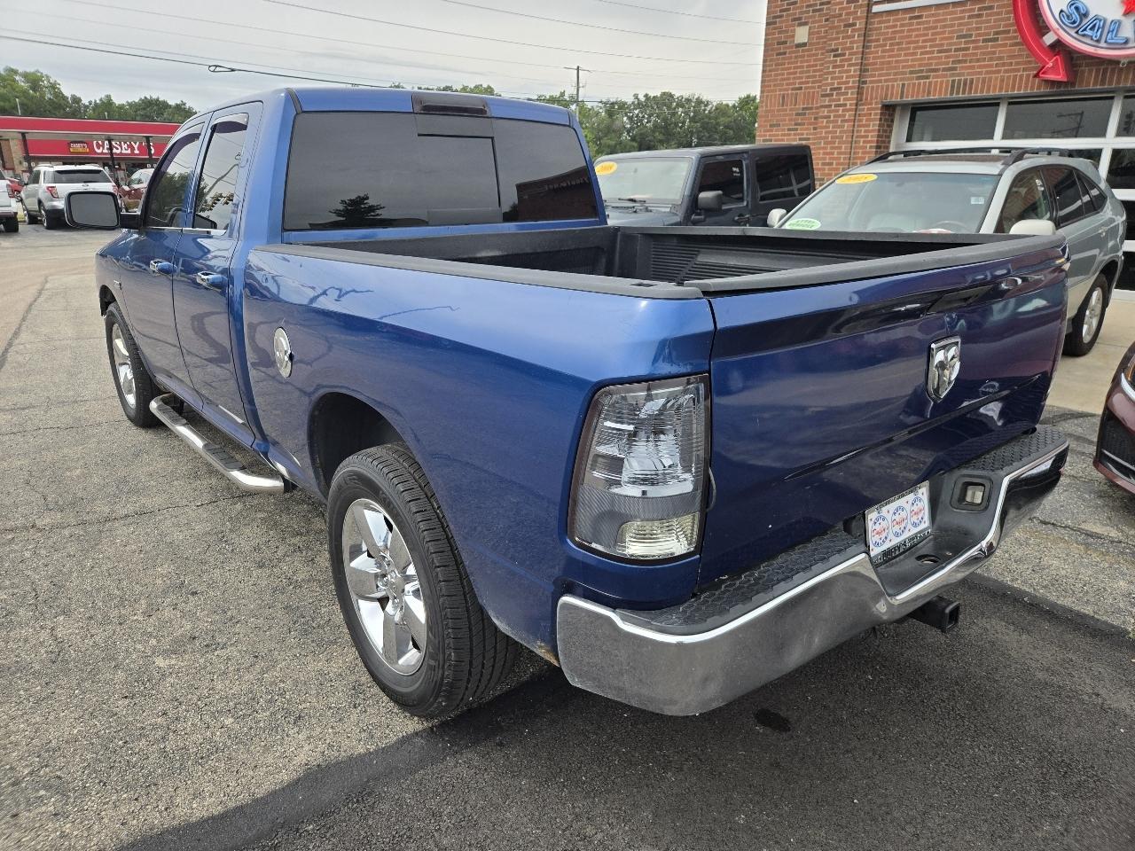 RAM 1500 4WD Quad Cab 140.5" SLT 2011