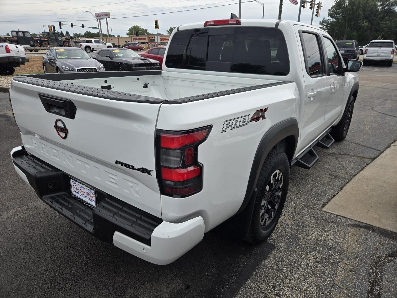 Nissan Frontier Crew Cab 4x4 PRO-4X 2024