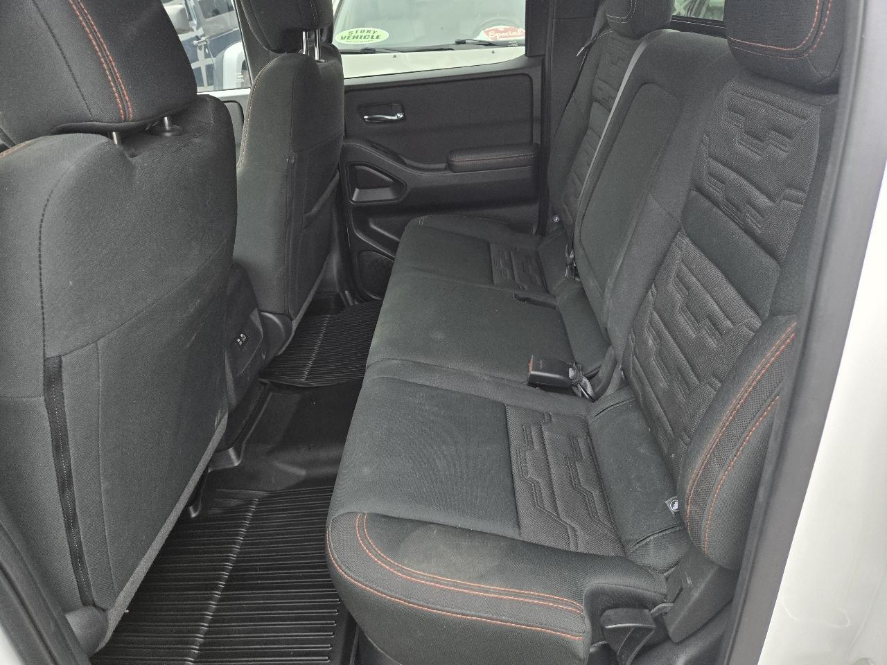 Nissan Frontier Crew Cab 4x4 PRO-4X 2024